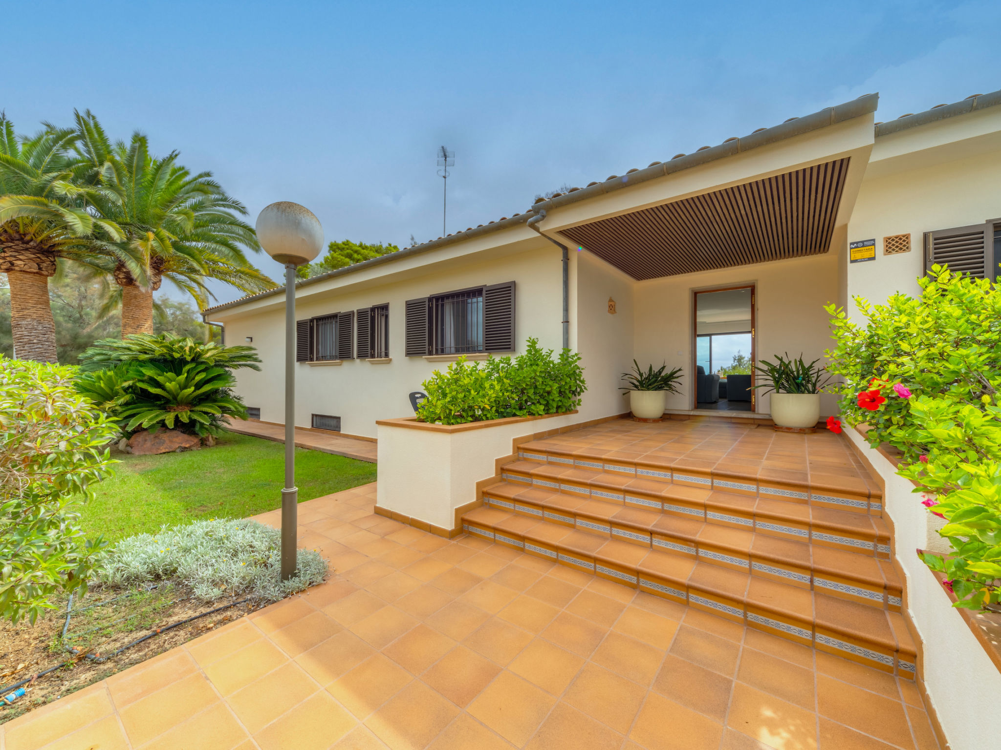 Villa ES Pinaro - Beach Front by PriorityVillas – Extérieur de la maison, photo 9 sur 29