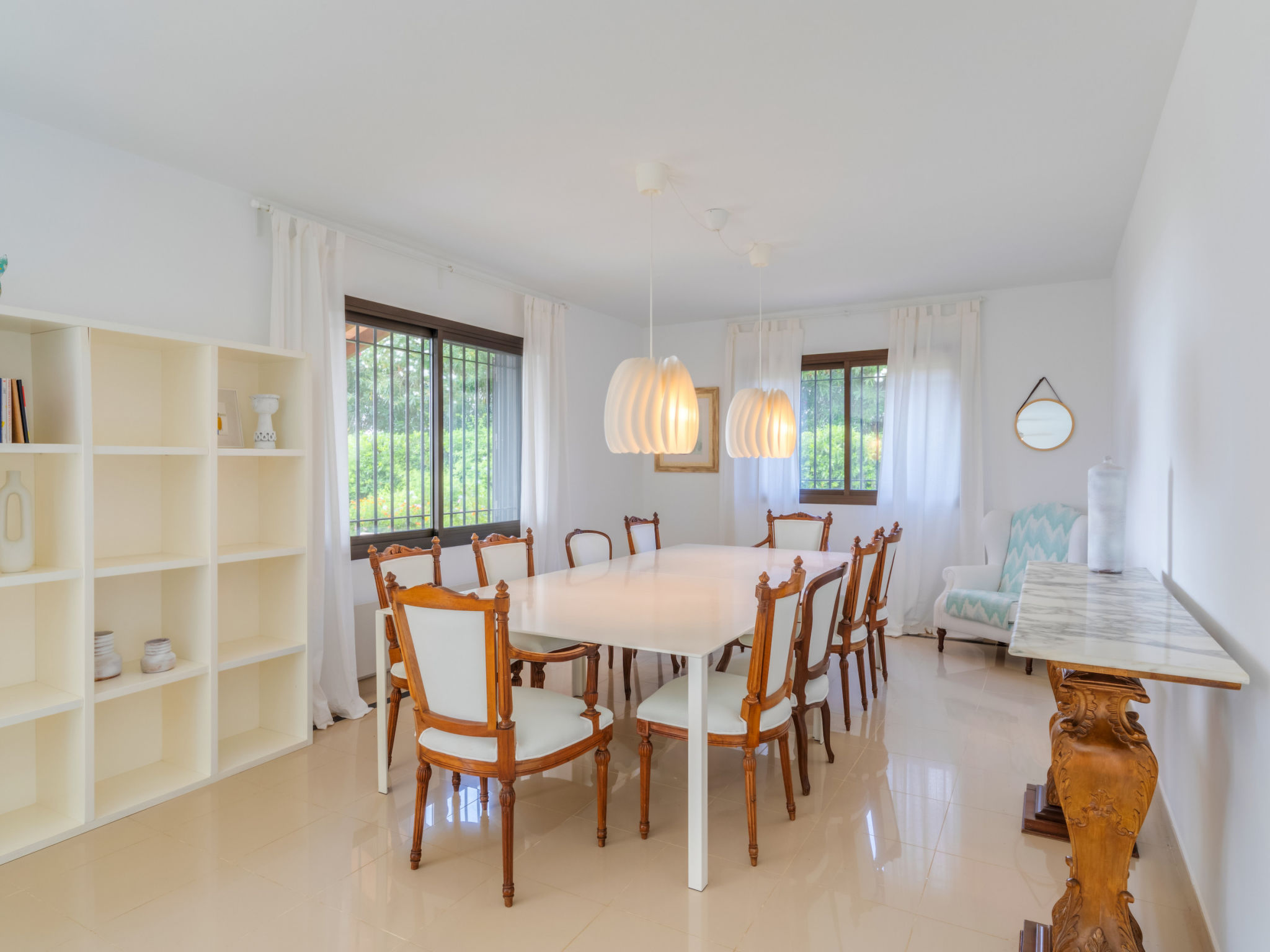 Villa ES Pinaro - Beach Front by PriorityVillas – Cuisine et coin repas, photo 11 sur 29