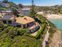 Semesterhus Cala Mendia Sea Views