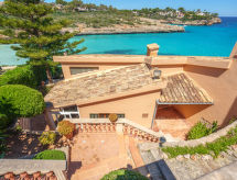 Semesterhus Cala Mendia Sea Views