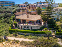 Semesterhus Cala Mendia Sea Views