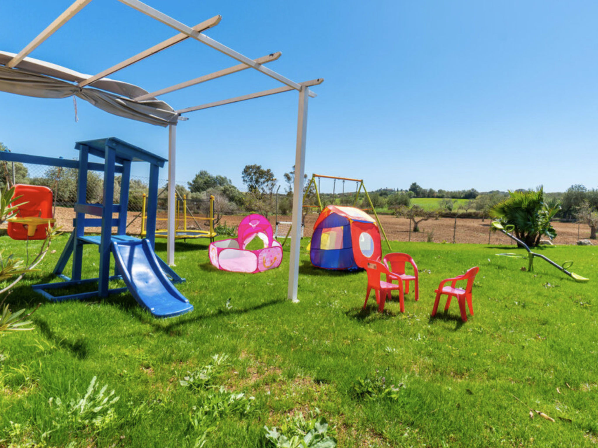 Photo of VILLA LORENZO MANACOR by PriorityVillas