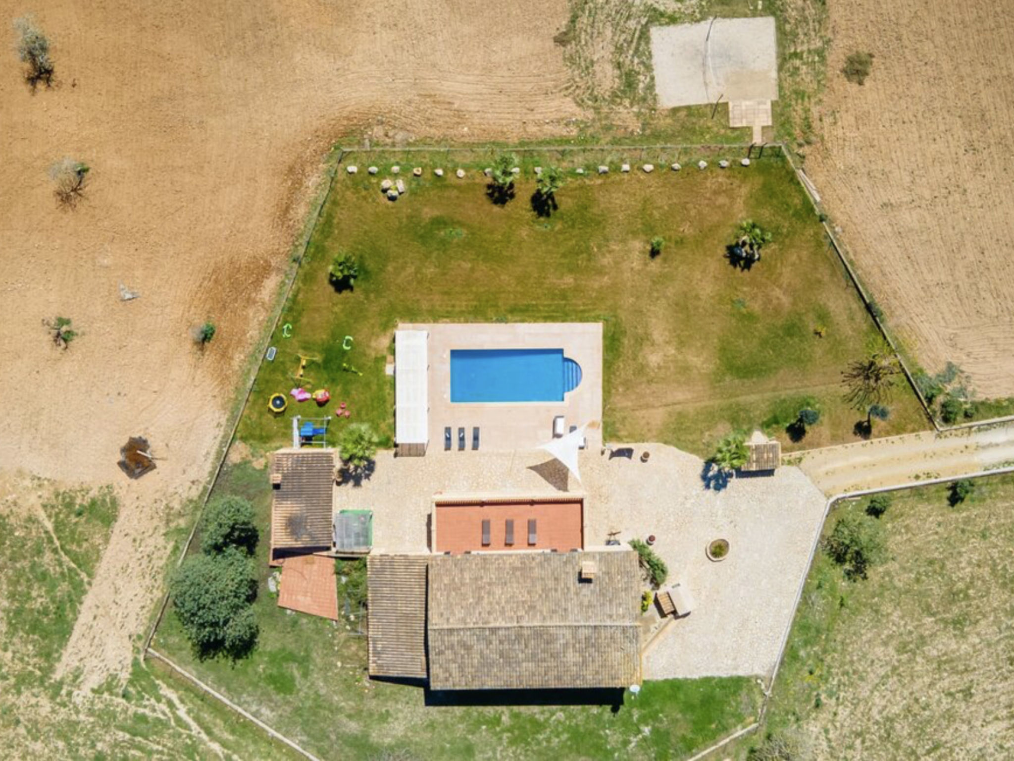 Photo of VILLA LORENZO MANACOR by PriorityVillas