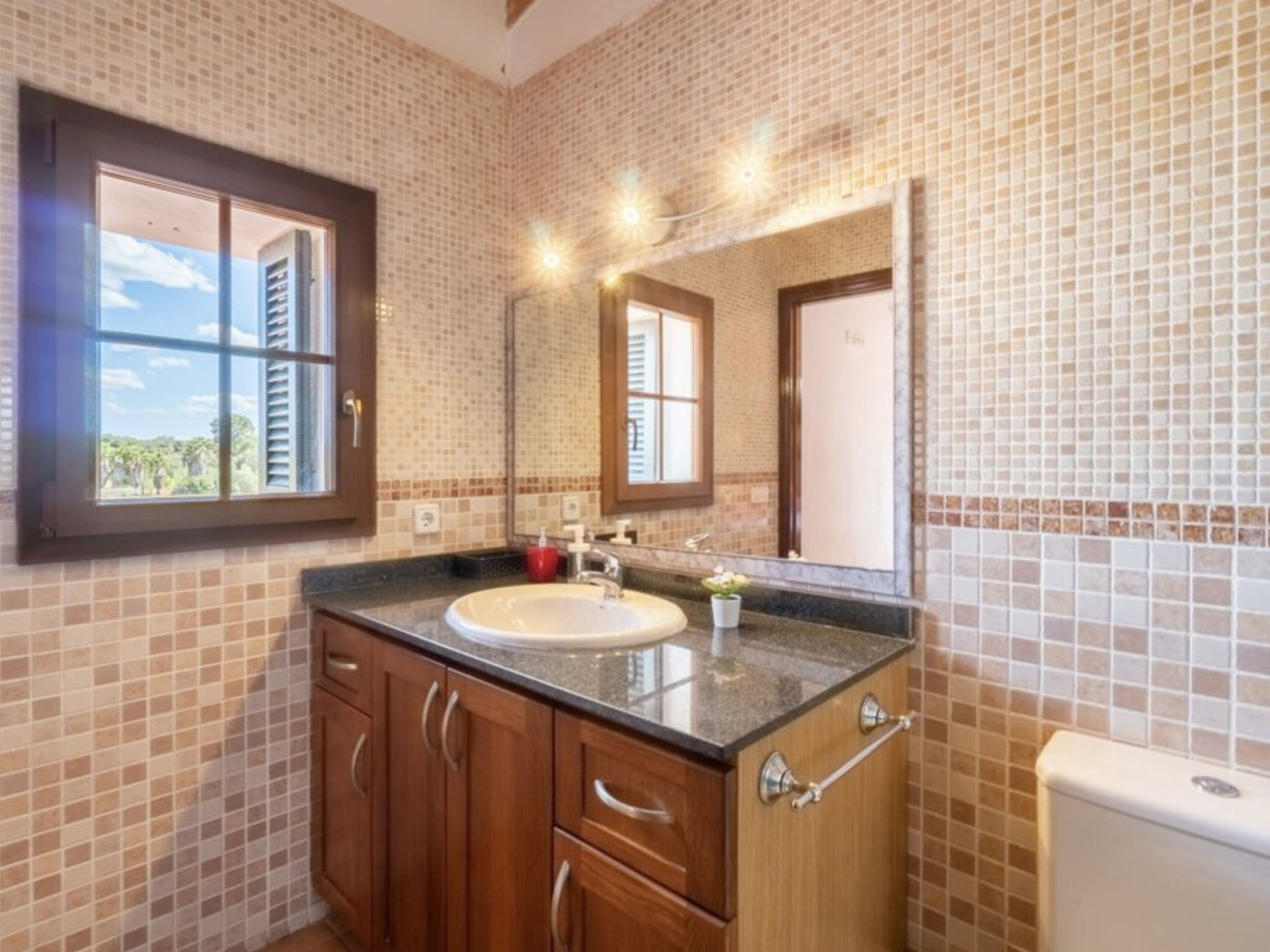 Photo of VILLA LORENZO MANACOR by PriorityVillas