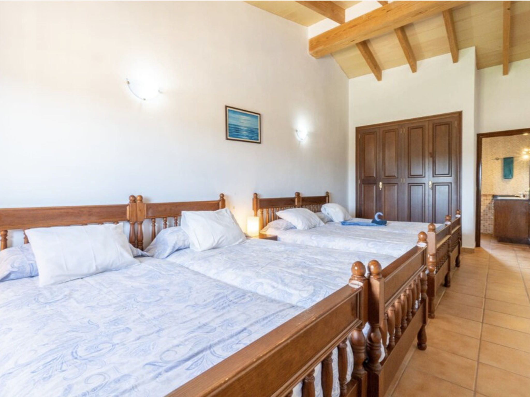 Photo of VILLA LORENZO MANACOR by PriorityVillas