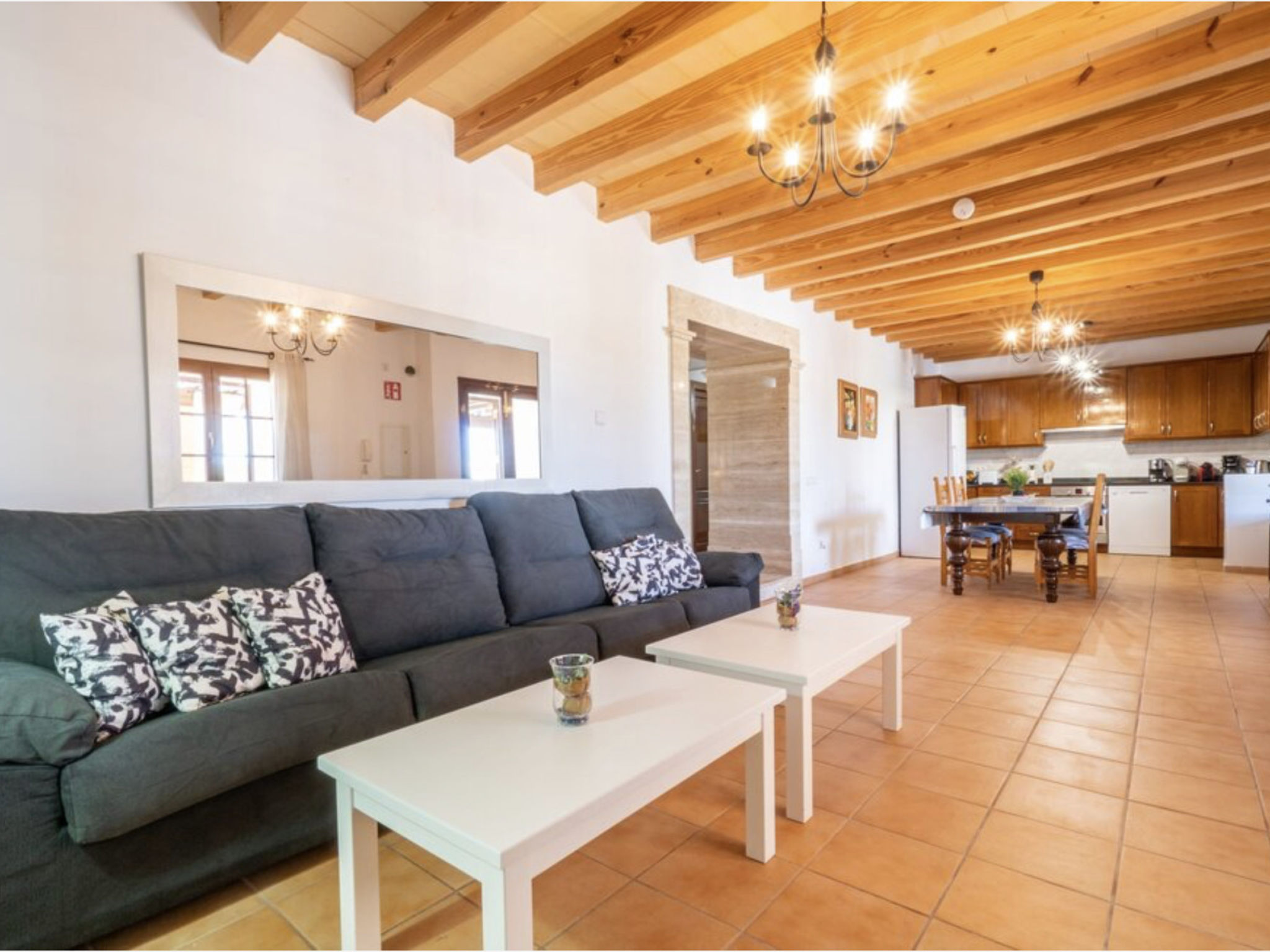 Photo of VILLA LORENZO MANACOR by PriorityVillas