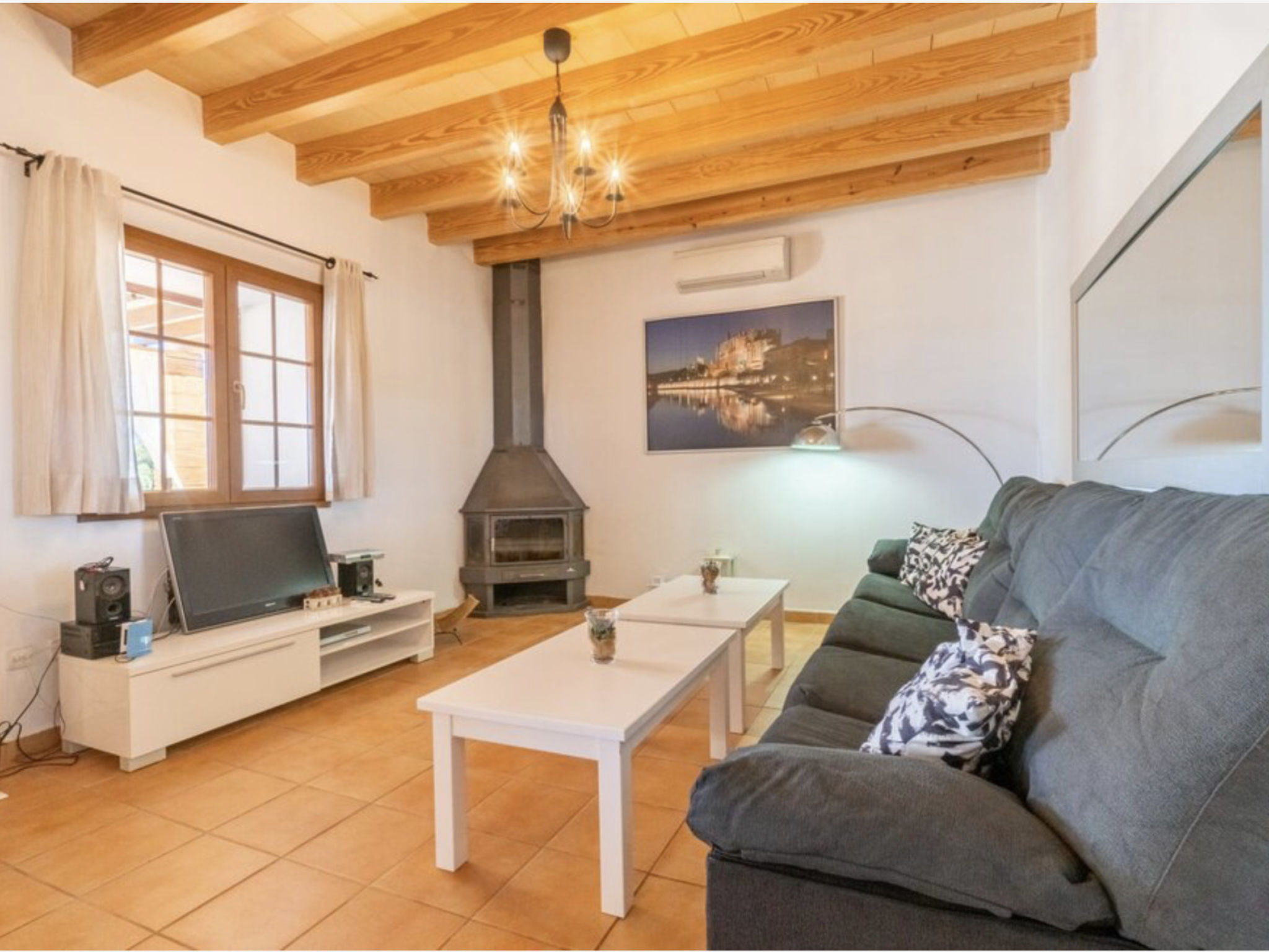 Photo of VILLA LORENZO MANACOR by PriorityVillas