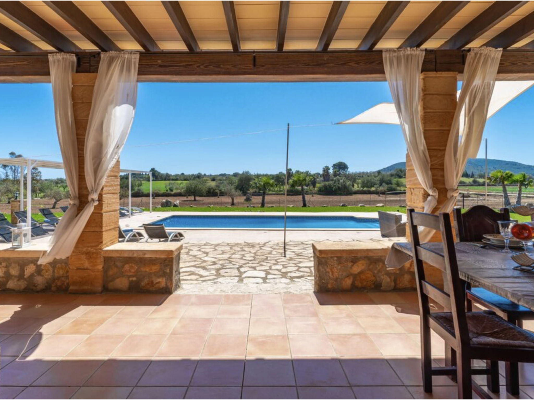 Photo of VILLA LORENZO MANACOR by PriorityVillas