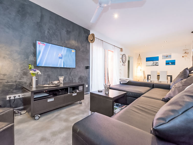 Search and Stay destination S'Illot-Cala Morlanda, IB - Spain from AU$ 392. Can Marc Beach House
