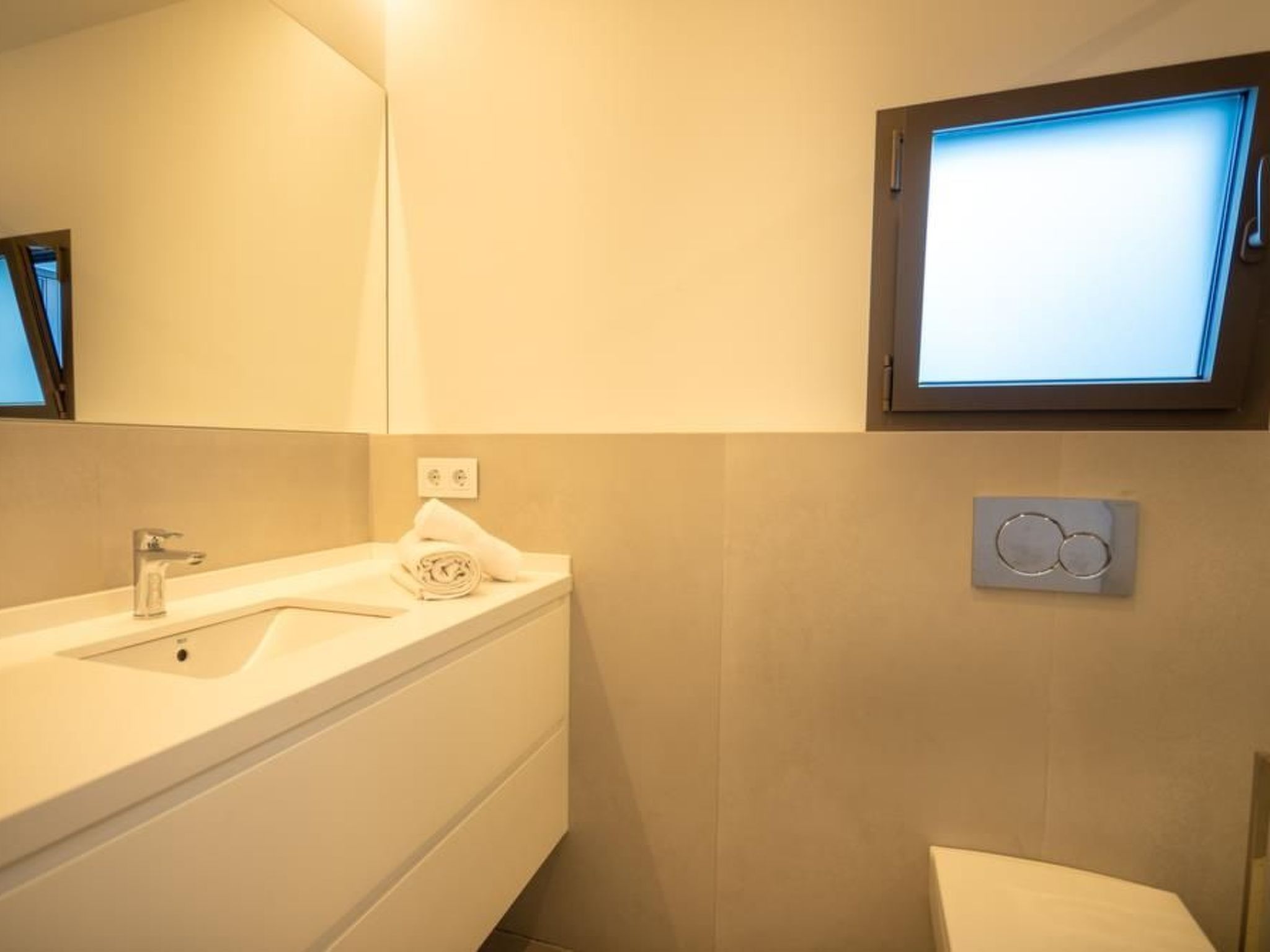 Schönes mediterranes Haus in der Nähe des Meeres in Cala Morlanda-Image-tags.info