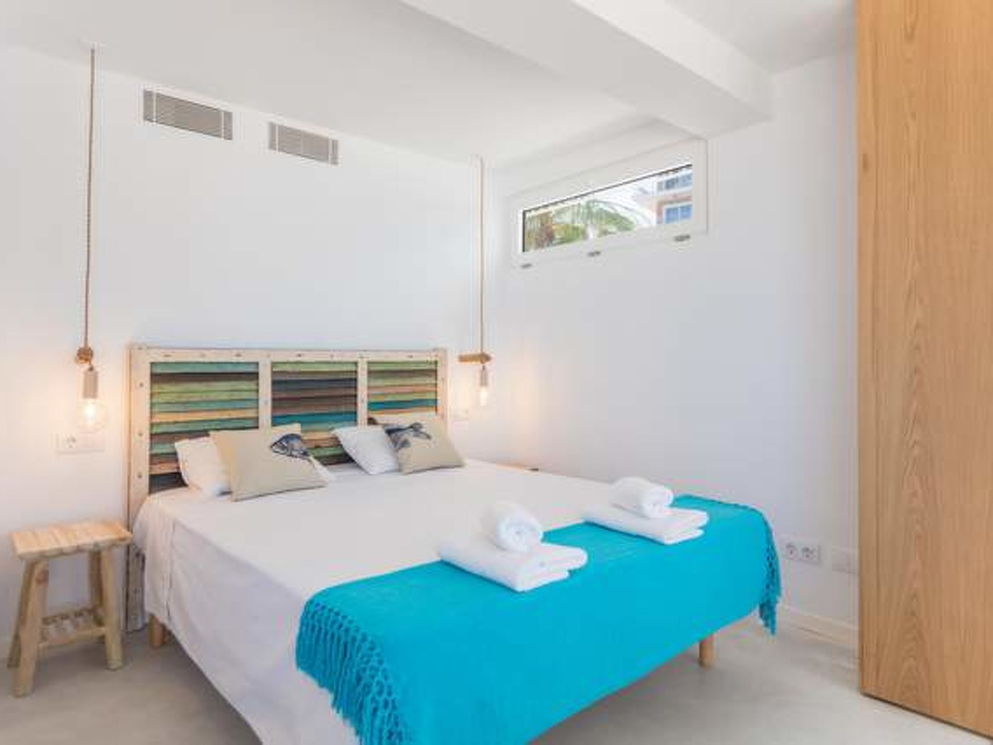 Sfeervol appartement aan zee in S'Illot met panoramisch uitzicht op meer en zee - foto 24