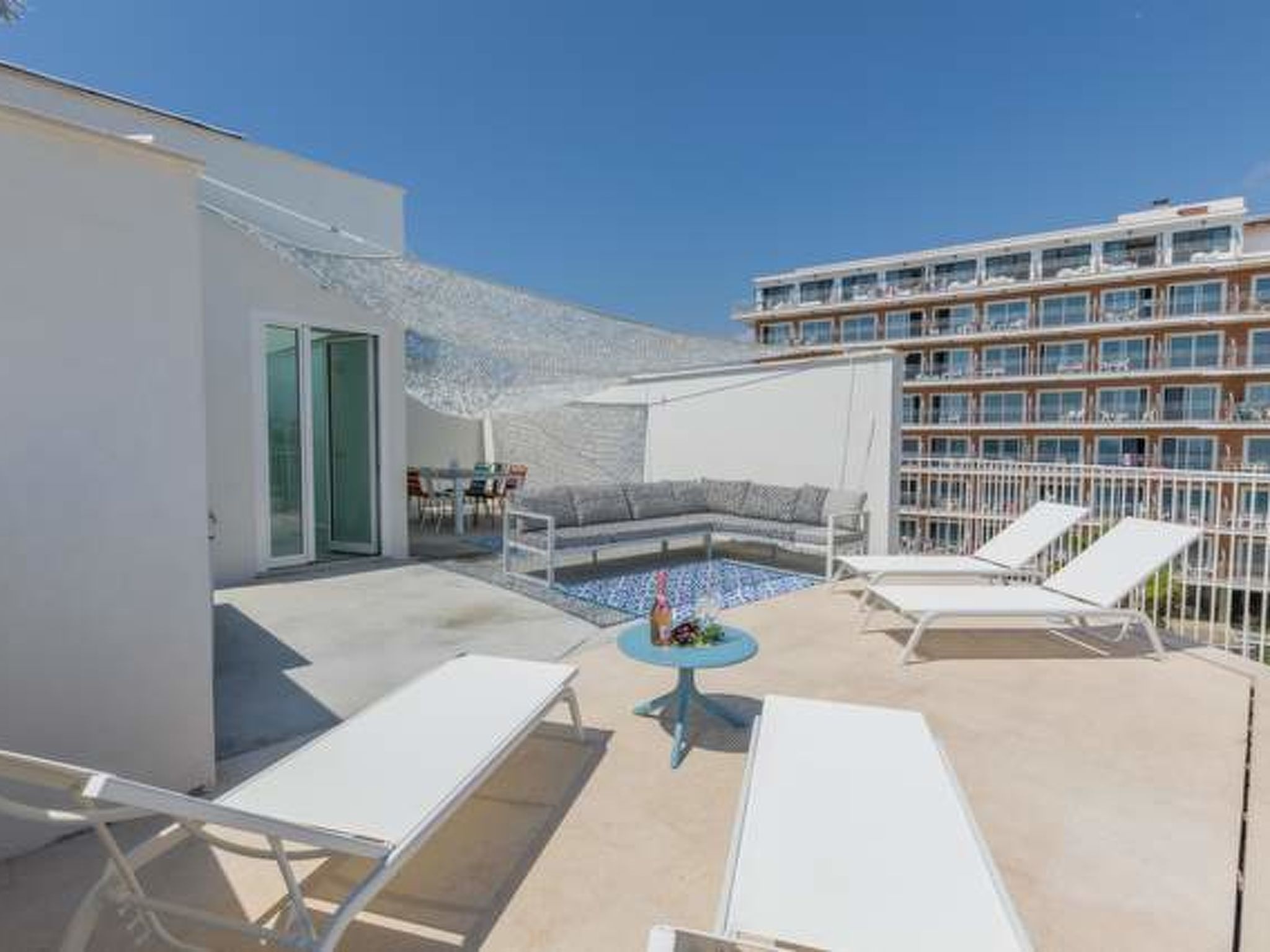Sfeervol appartement aan zee in S'Illot met panoramisch uitzicht op meer en zee - foto 11