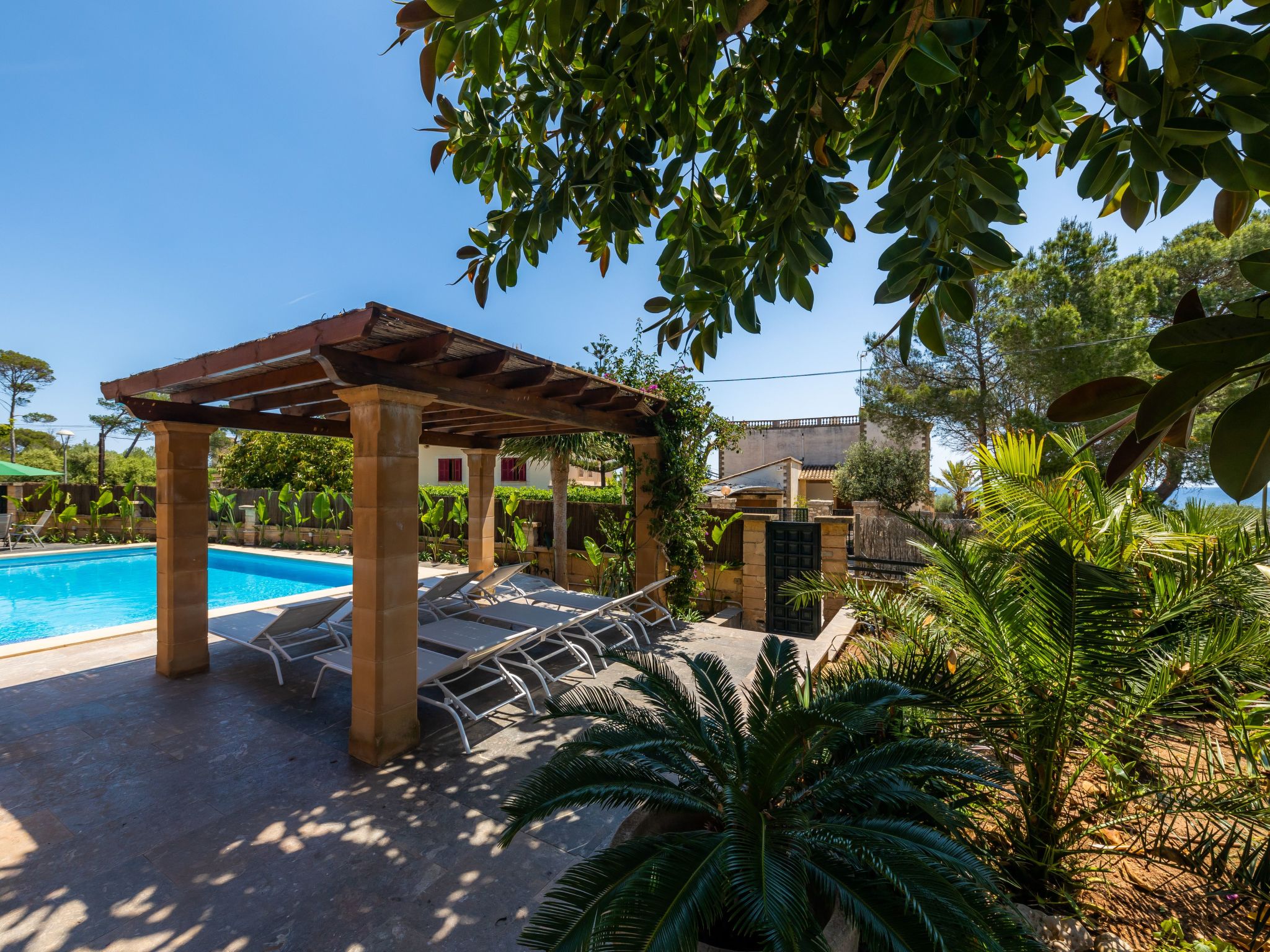 Chalet 'Cala Murta' mit eigener Terrasse-Buiten