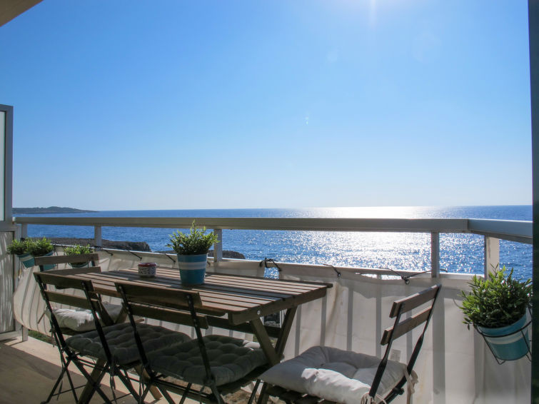Centraal gelegen appartement met zeezicht in Cala Millor in Cala Millor