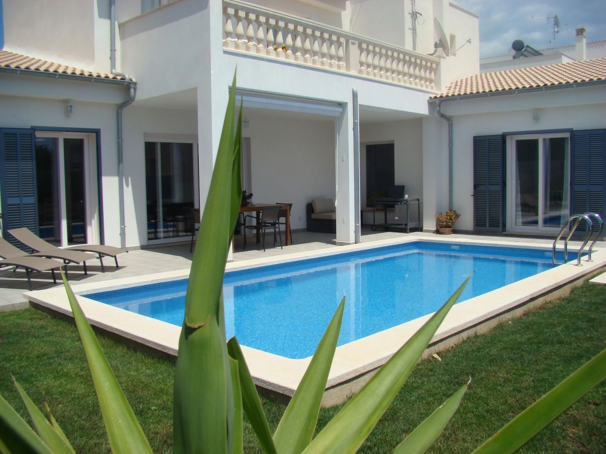 Casa Aina mit Pool und Sonnenterrasse-Binnen