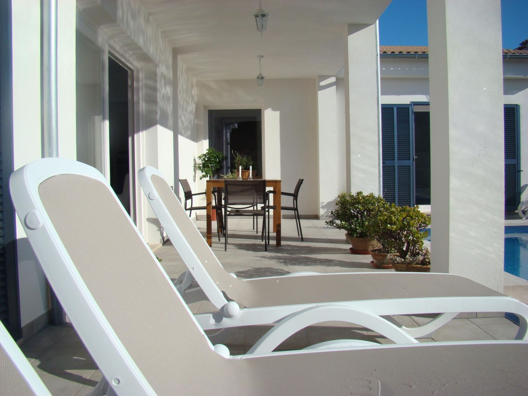 Casa Aina mit Pool und Sonnenterrasse-Binnen