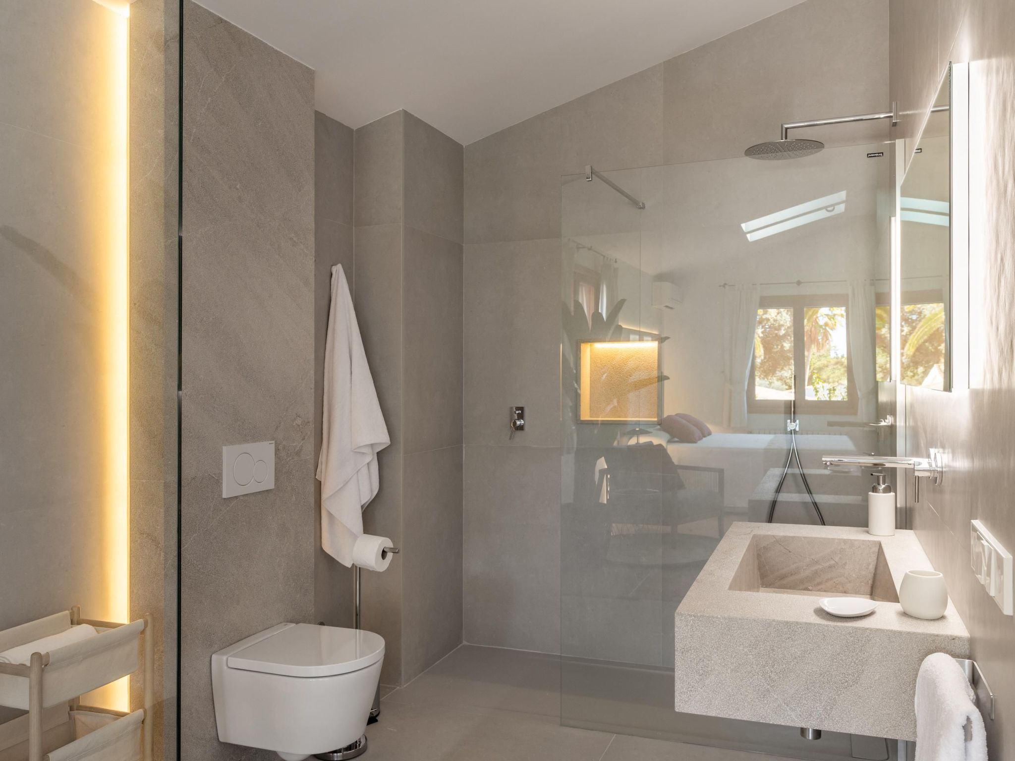 Mit Wasserblick-Binnen