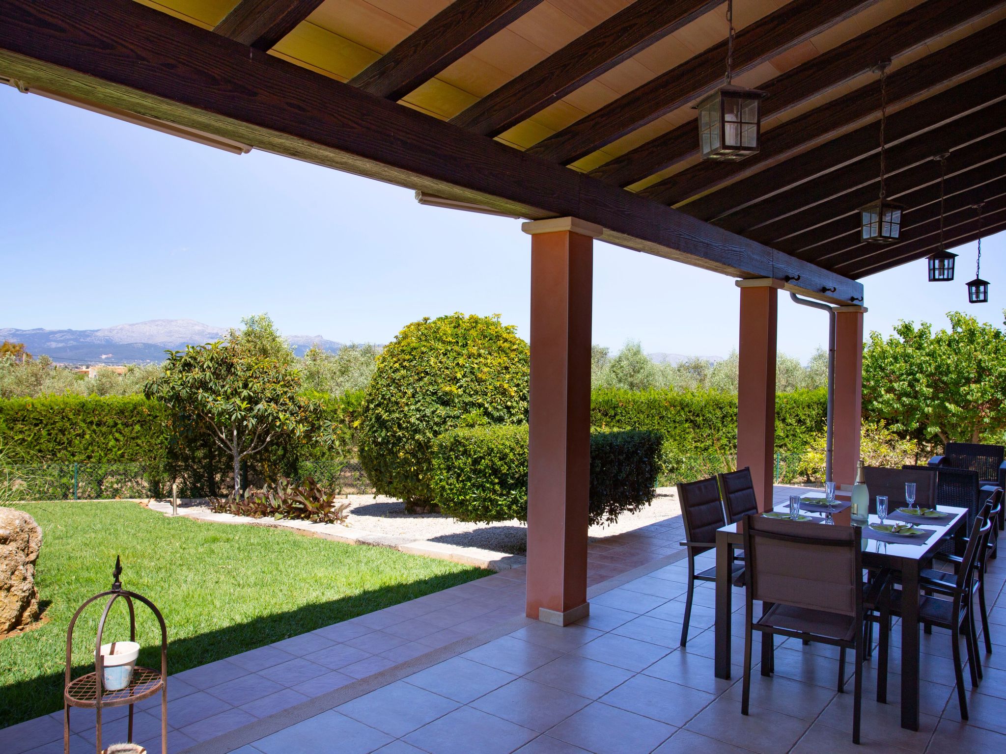 Finca Oliveres-Binnen