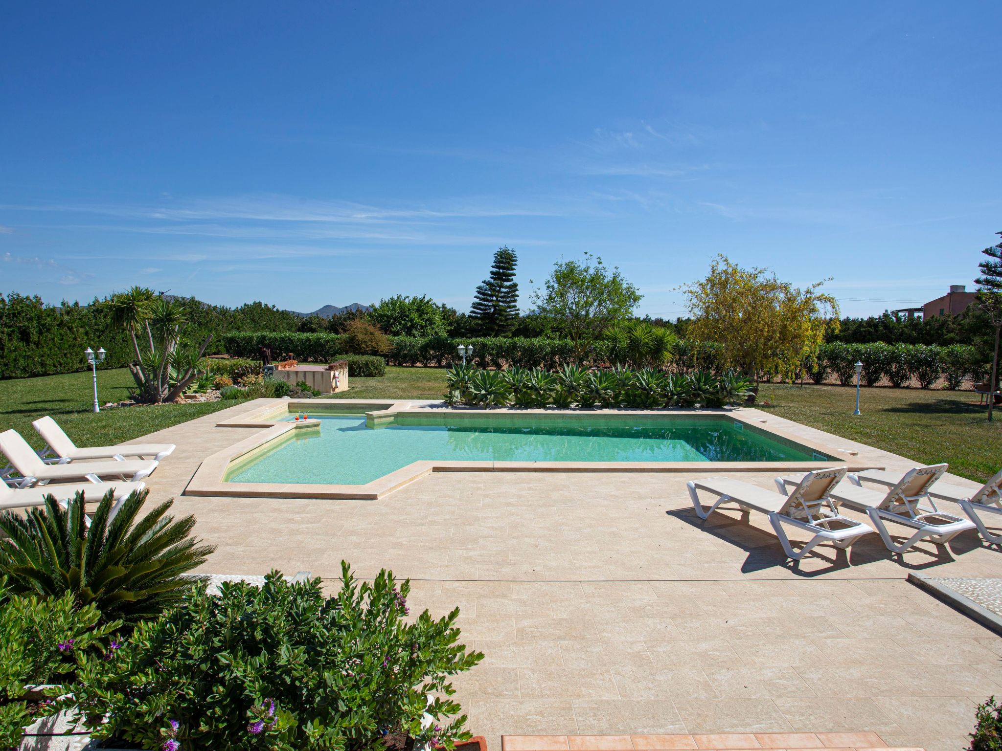 Can Vanrell, mit Schwimmbad, Jacuzzi und Rasenfläche.-Binnen