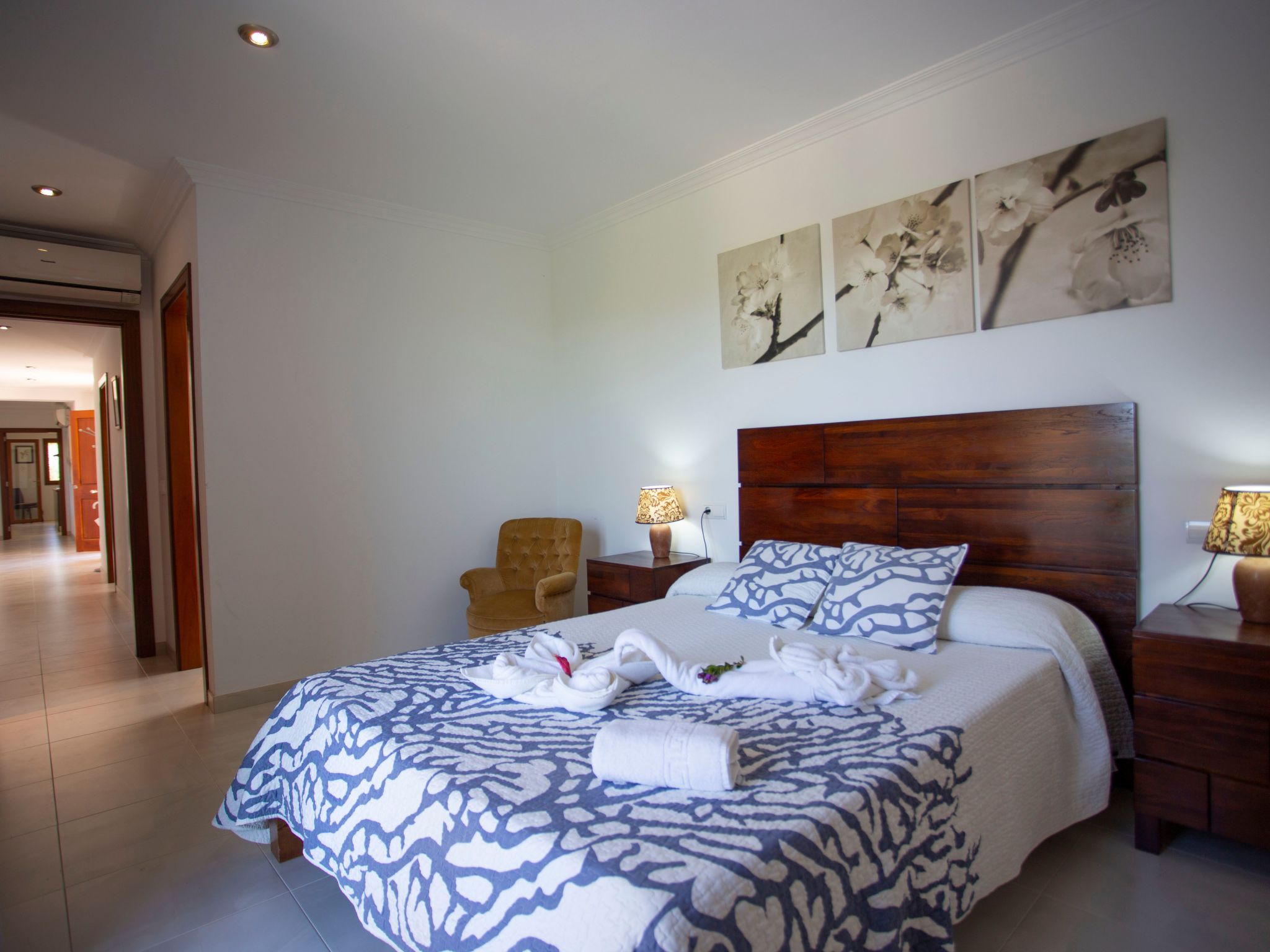 Can Vanrell, mit Schwimmbad, Jacuzzi und Rasenfläche.-Binnen