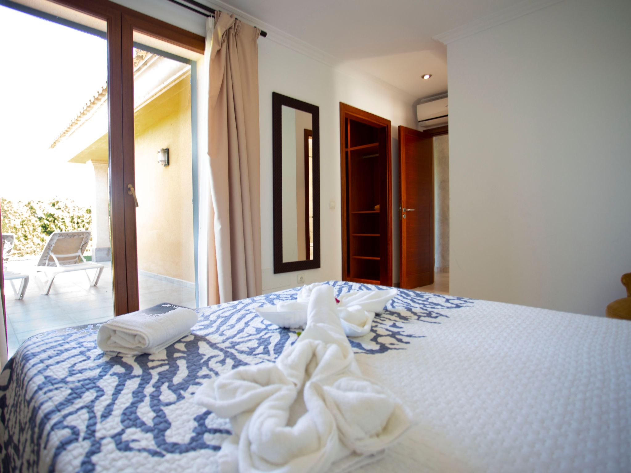 Can Vanrell, mit Schwimmbad, Jacuzzi und Rasenfläche.-Binnen