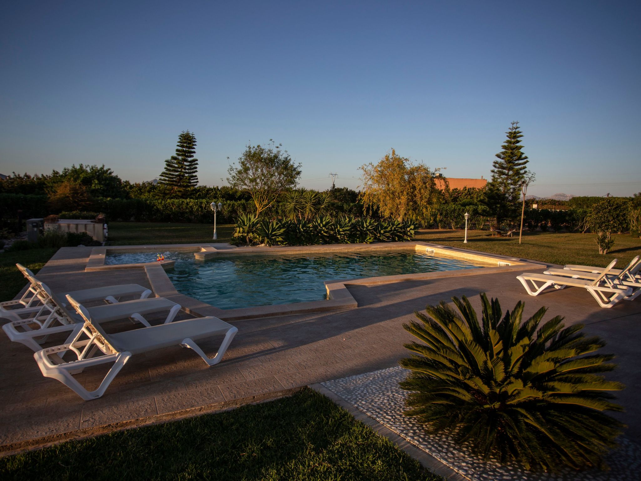 Can Vanrell, mit Schwimmbad, Jacuzzi und Rasenfläche.-Binnen