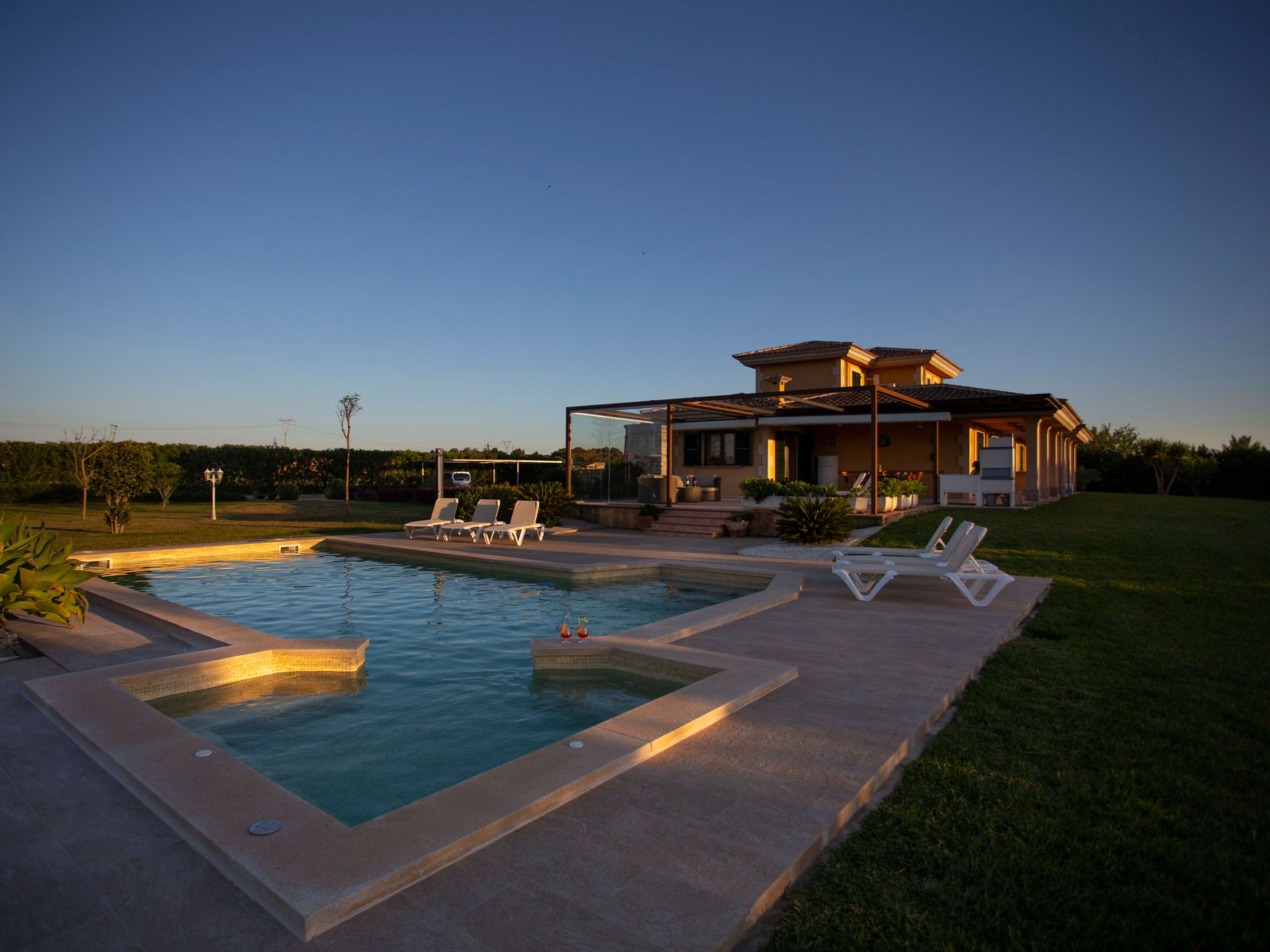 Can Vanrell, mit Schwimmbad, Jacuzzi und Rasenfläche.-Binnen