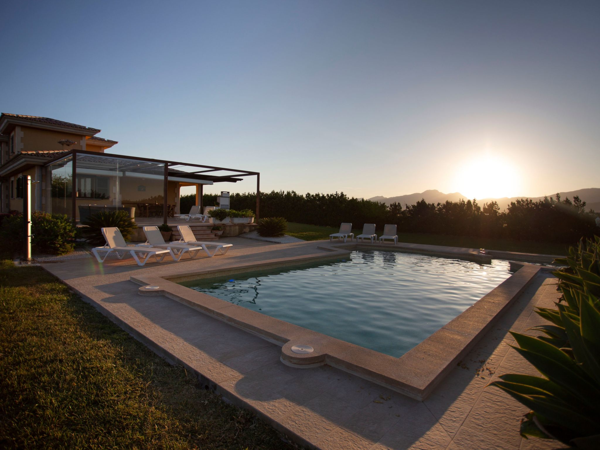 Can Vanrell, mit Schwimmbad, Jacuzzi und Rasenfläche.-Binnen