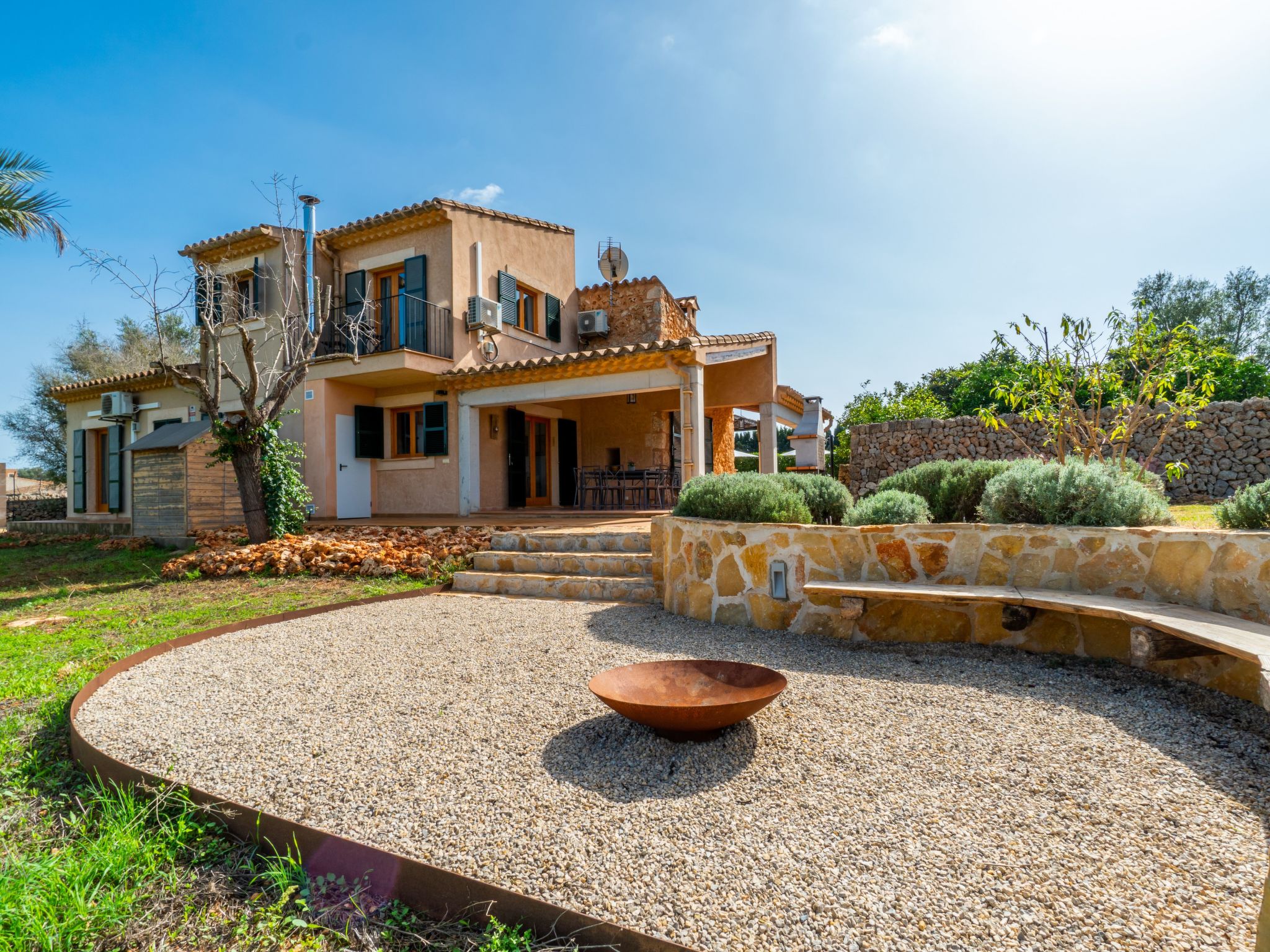 Stilvolle, top-moderne, traumhafte Finca in Sineu-Binnen