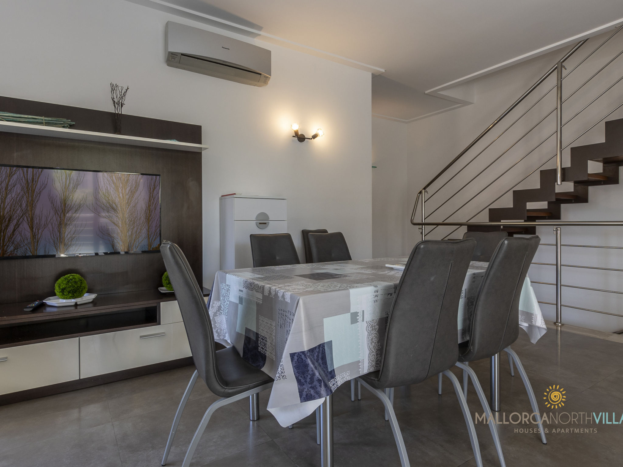 Villa Albufera - Inside