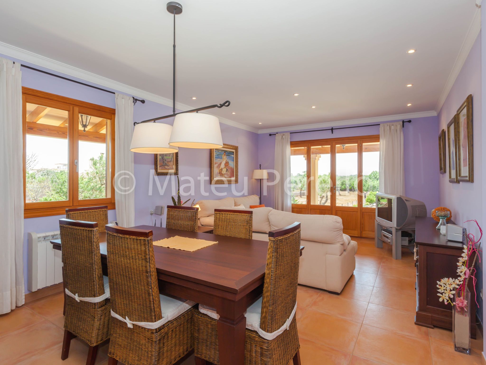 Villa mit 5 Schlafzimmern und Pool auf dem Lande-Binnen