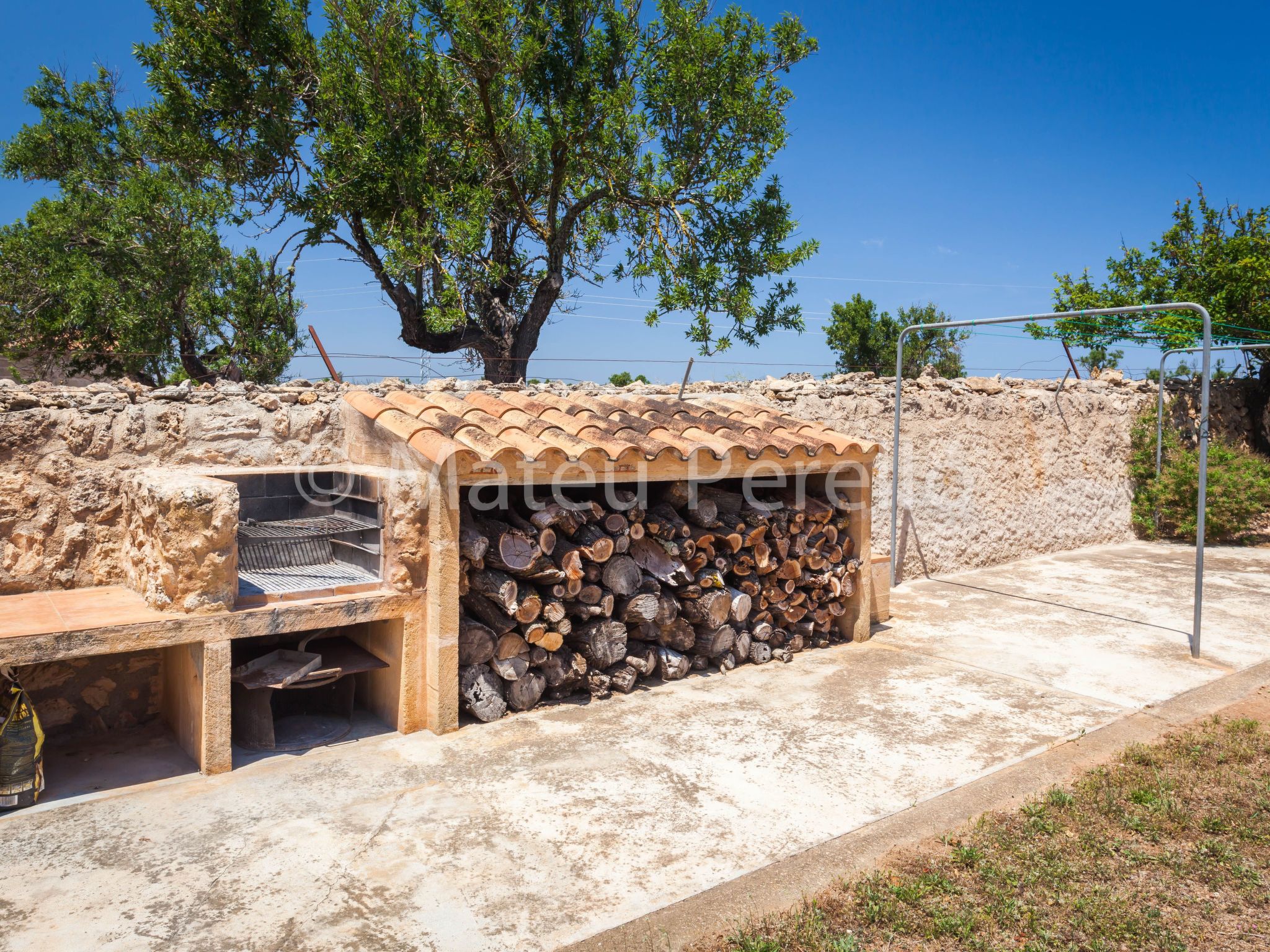 Villa mit 5 Schlafzimmern und Pool auf dem Lande-Binnen