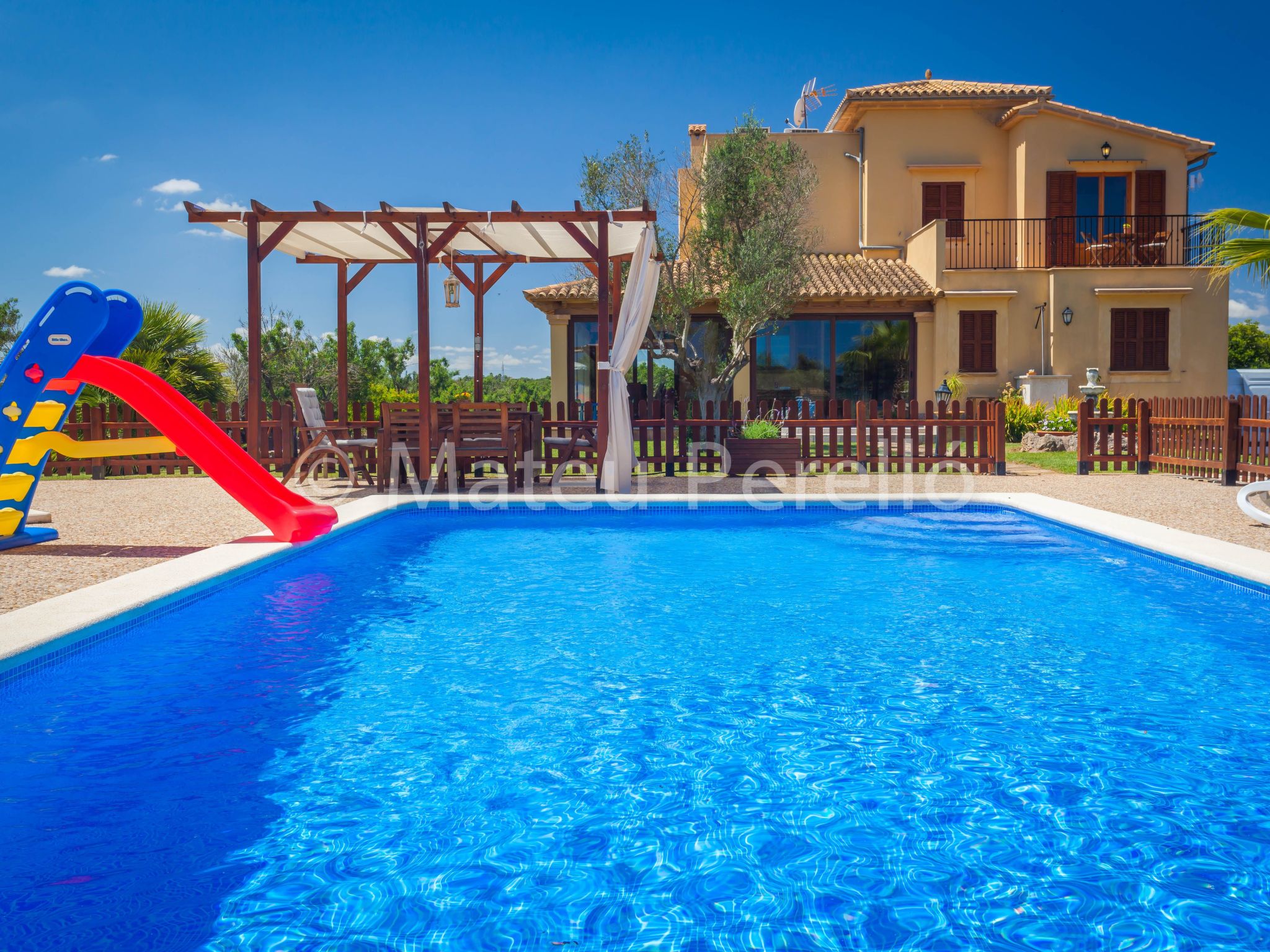 Villa mit 5 Schlafzimmern und Pool auf dem Lande-Binnen