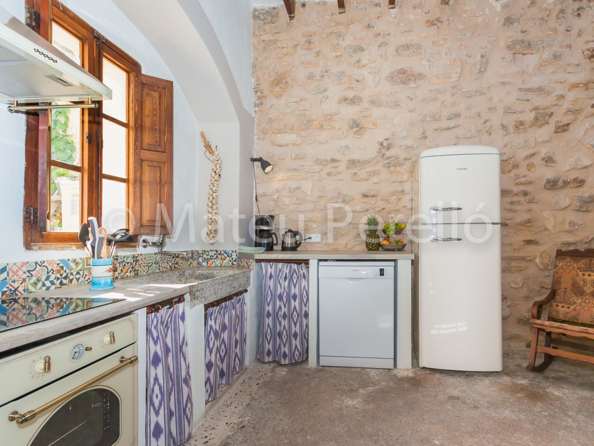 SLB-Stadthaus mit sonnigem Innenhof und Schwimmbad-Binnen