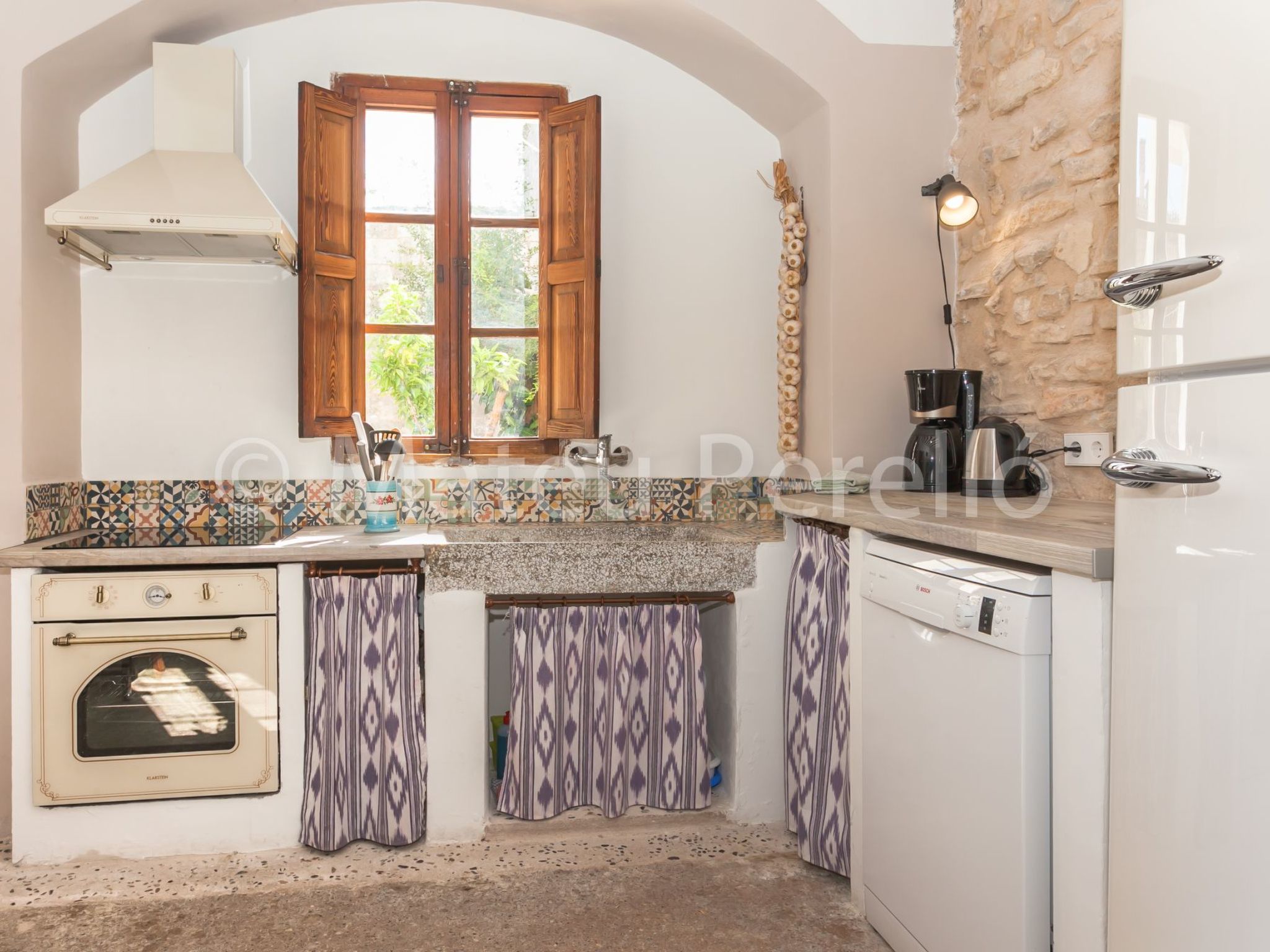 SLB-Stadthaus mit sonnigem Innenhof und Schwimmbad-Binnen