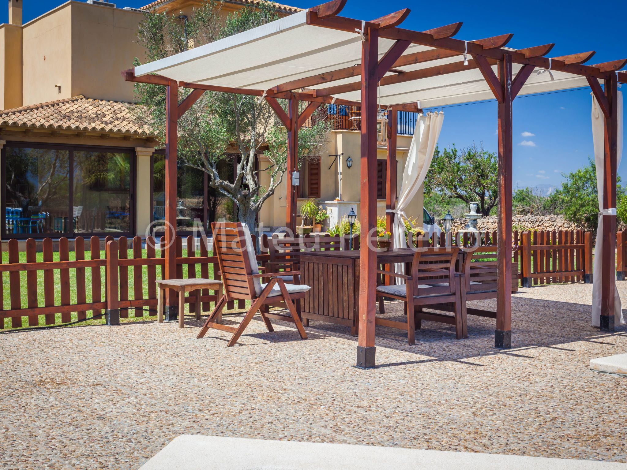 Villa mit 5 Schlafzimmern und Pool auf dem Lande-Binnen