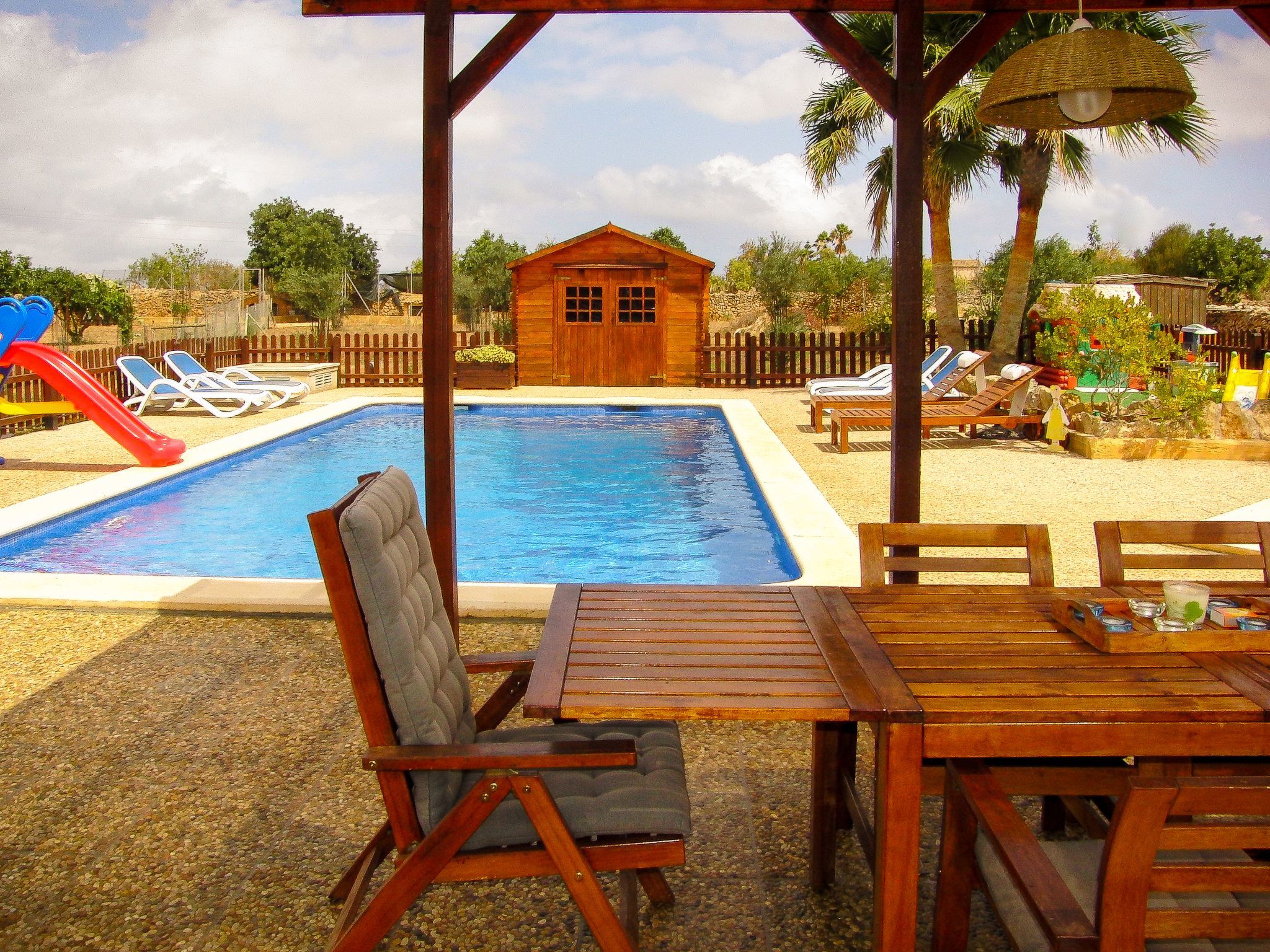 Villa mit 5 Schlafzimmern und Pool auf dem Lande-Binnen