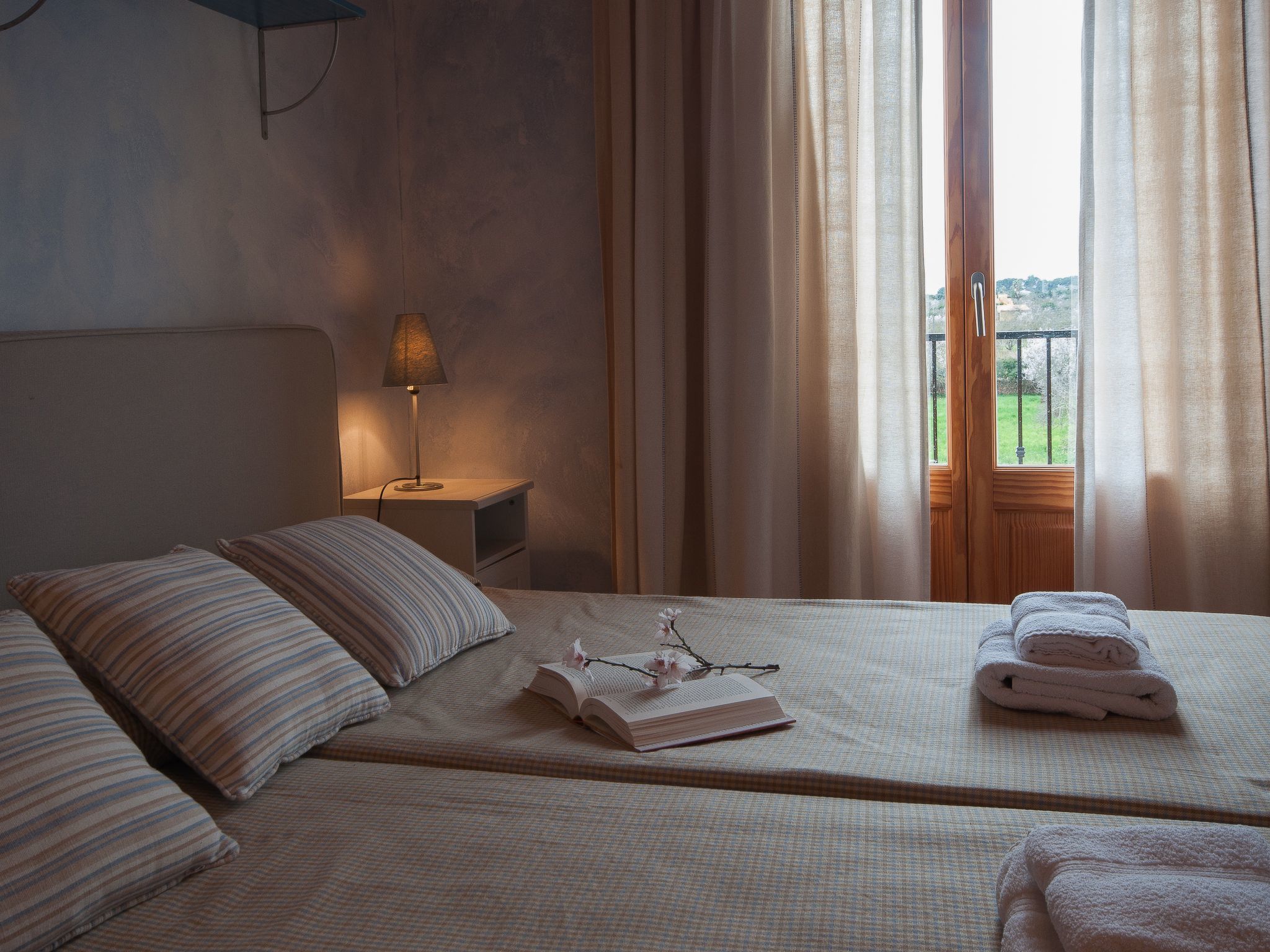 Villa mit 5 Schlafzimmern und Pool auf dem Lande-Binnen