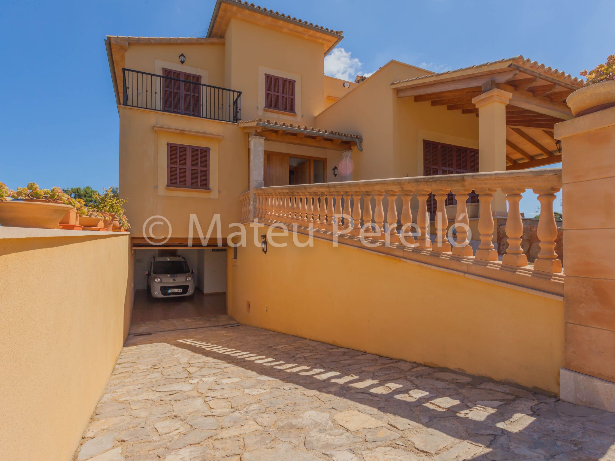 Villa mit 5 Schlafzimmern und Pool auf dem Lande-Binnen