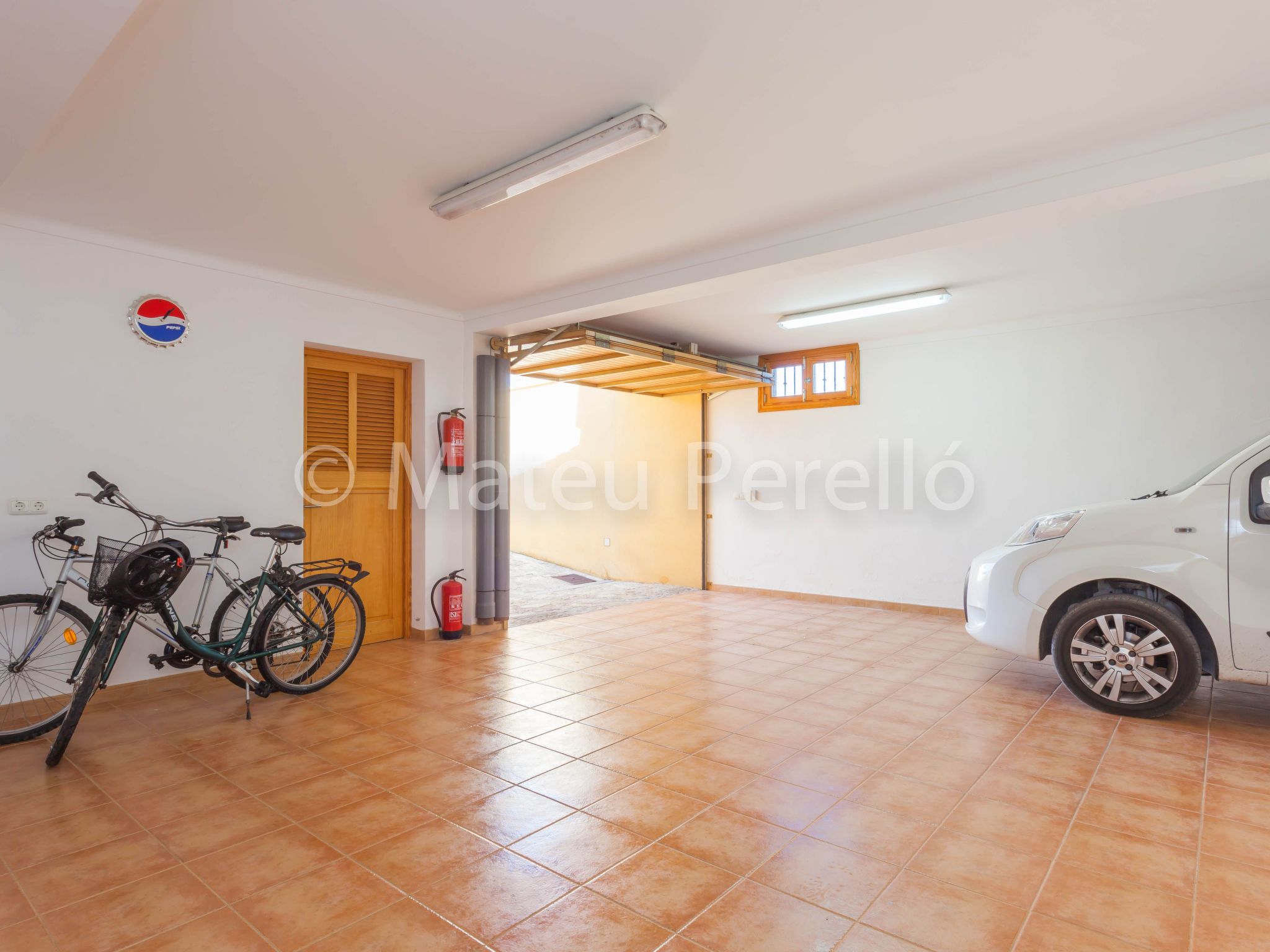 Villa mit 5 Schlafzimmern und Pool auf dem Lande-Binnen