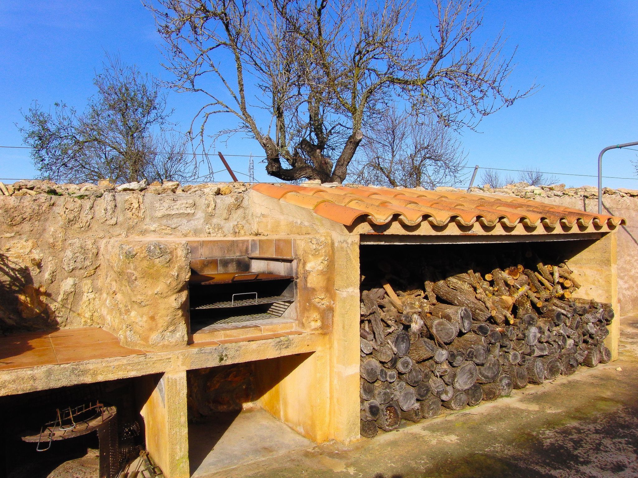 Villa mit 5 Schlafzimmern und Pool auf dem Lande-Binnen