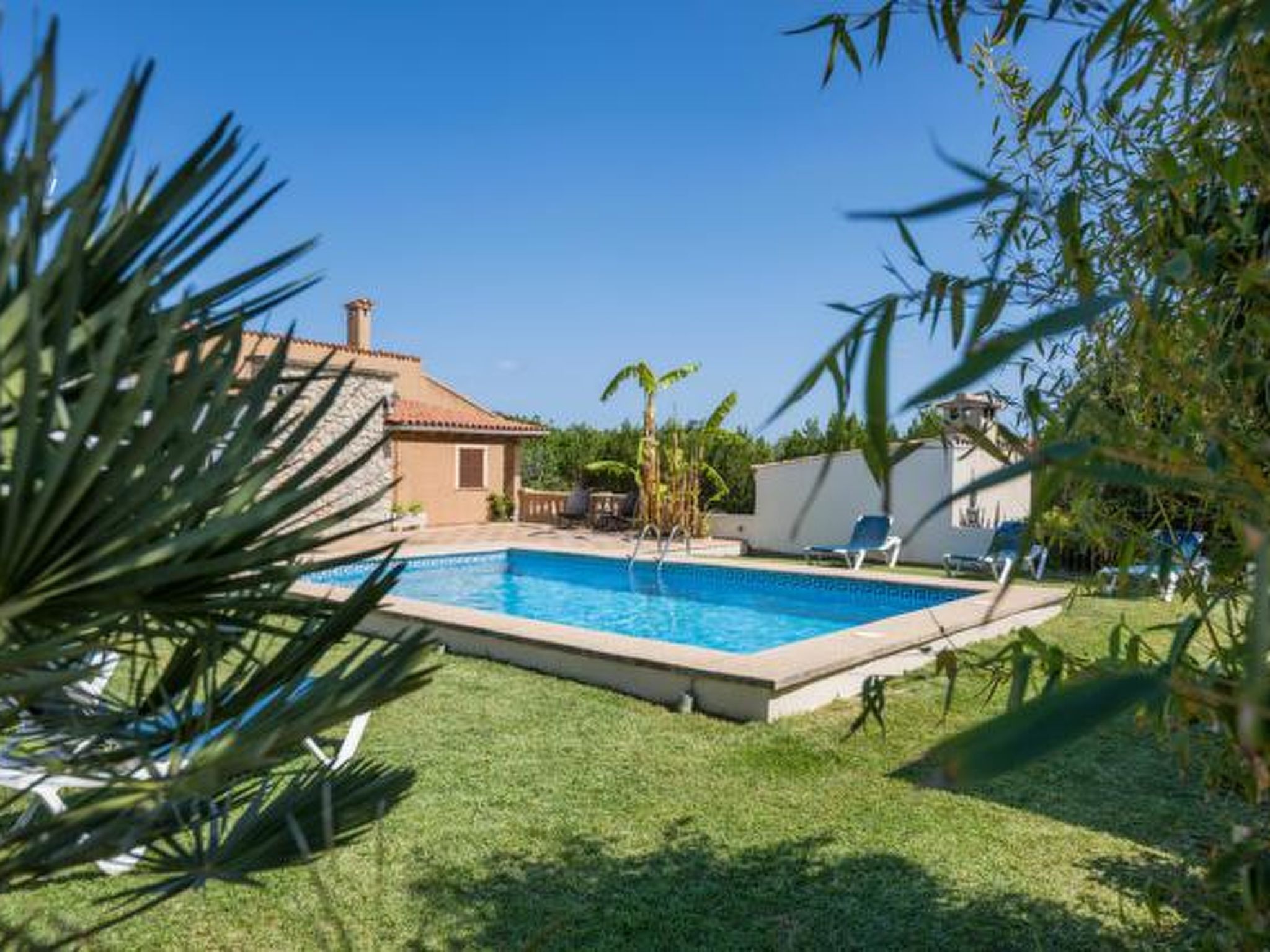Schönes Ferienhaus in Artà mit Eigenem Pool - Buiten