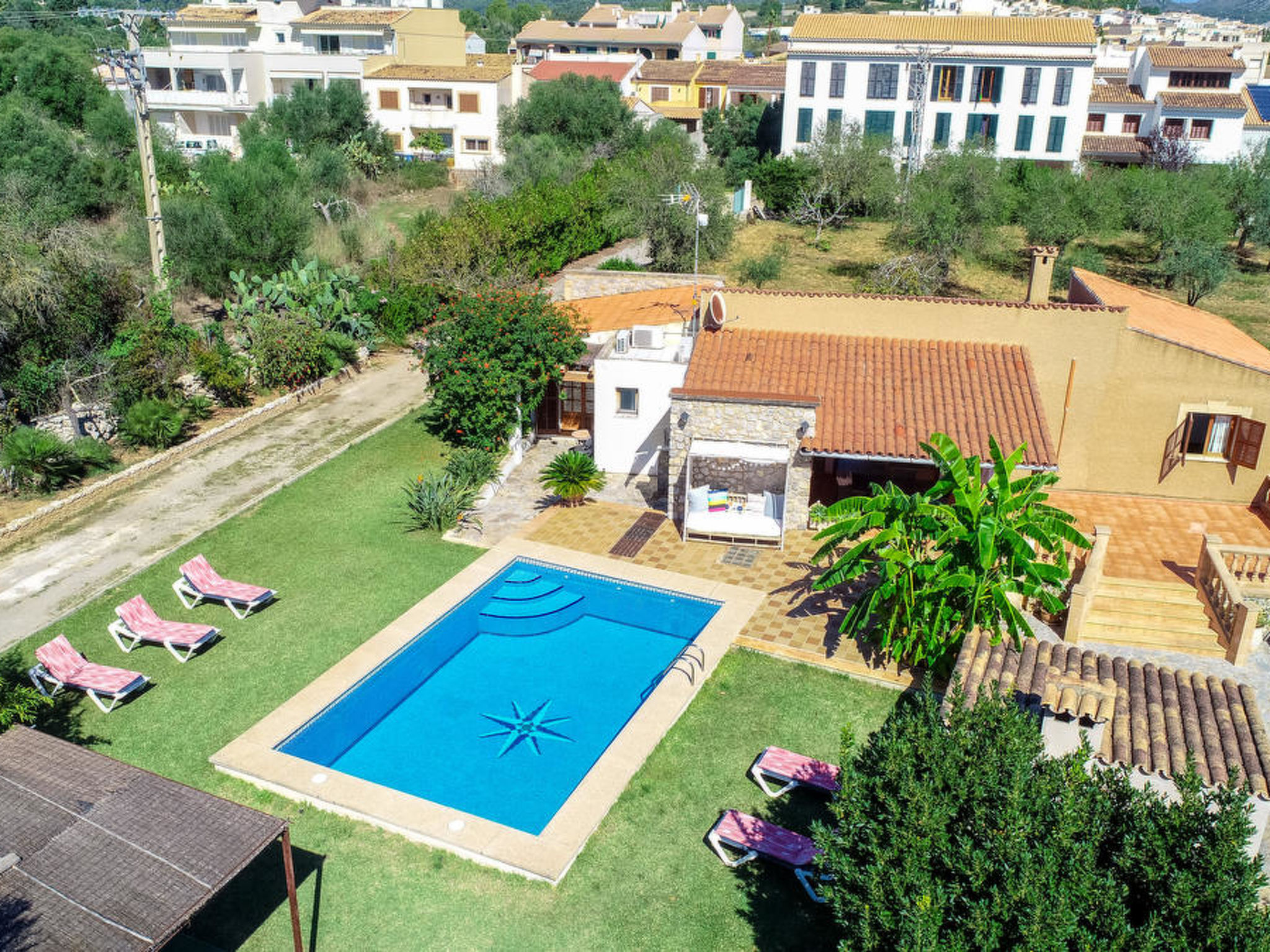 Schönes Ferienhaus in Artà mit Eigenem Pool - Buiten