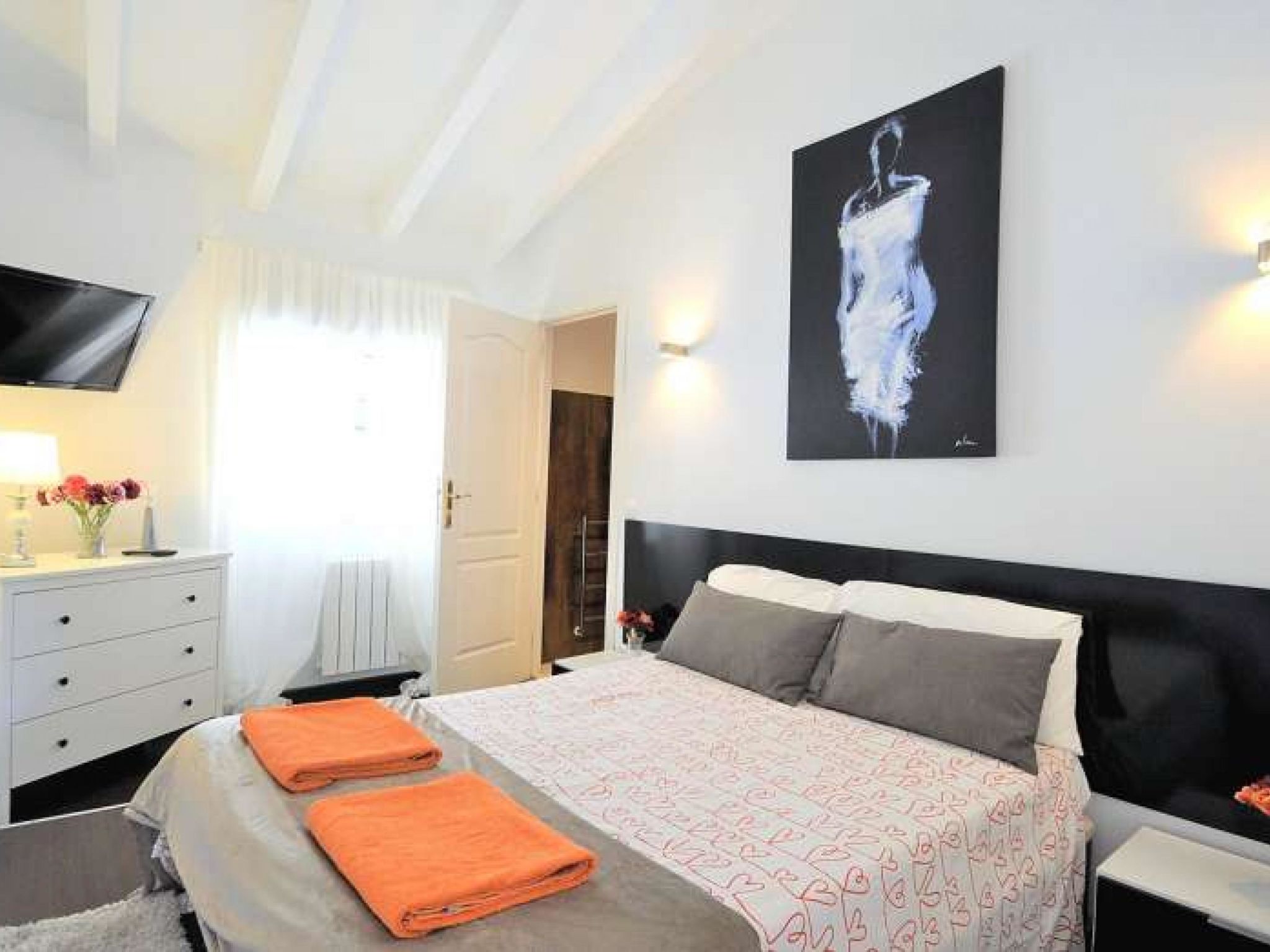 Photo of Villa VARNA -Casa en Capdepera- Piscina Privada- Barbacoa. Niños bienvenidos -