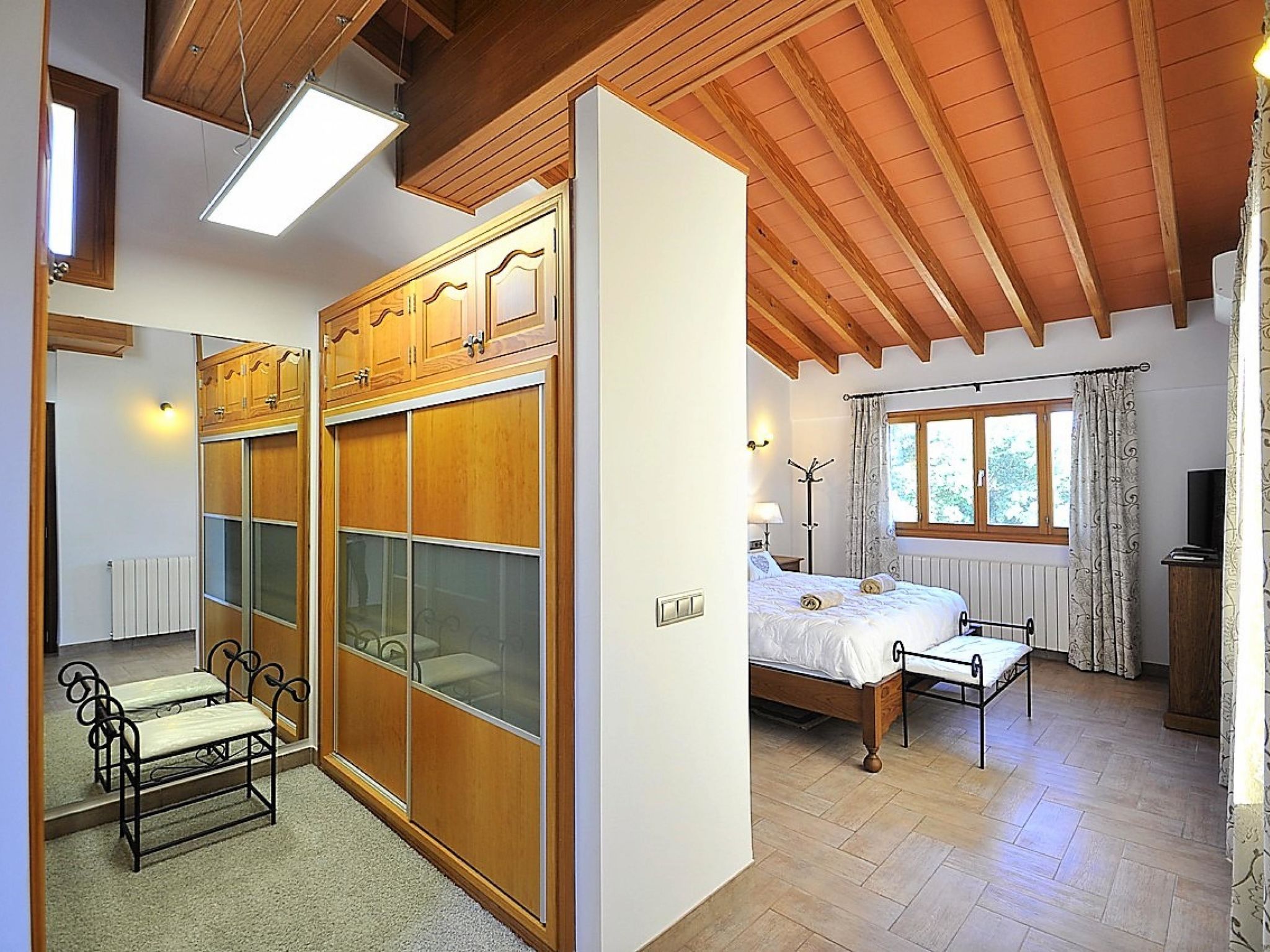 Photo of LAS COLUMNAS- Chalet al lado de la playa, wifi , piscina y bbq. Todos los publi