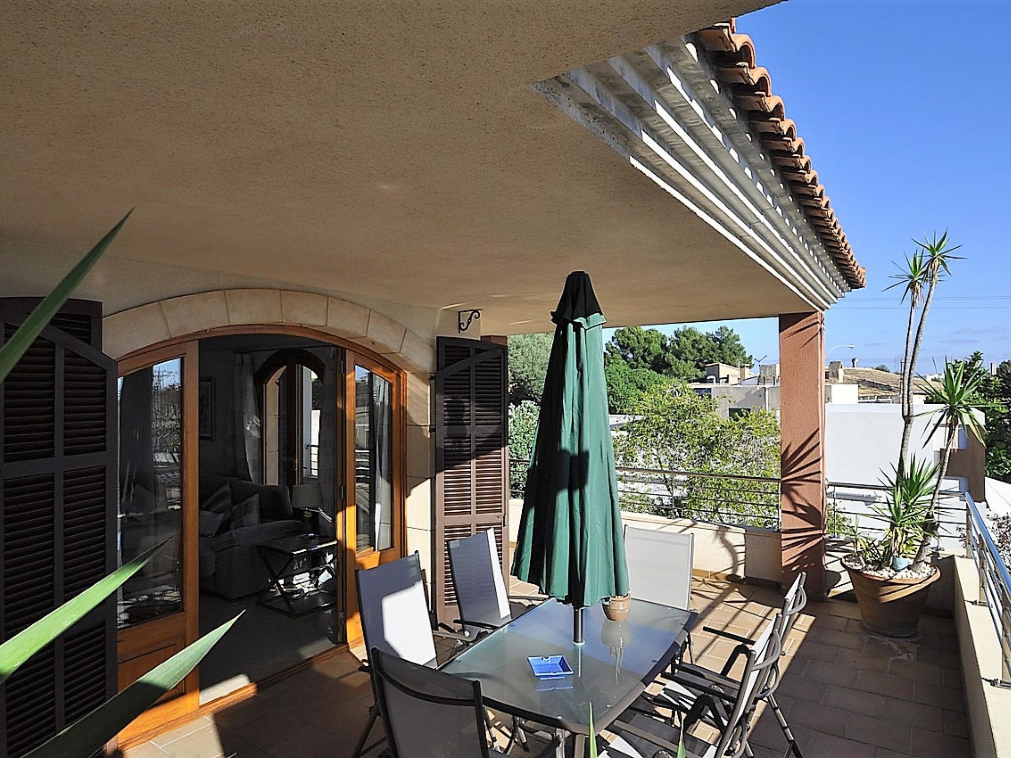 Photo of LAS COLUMNAS- Chalet al lado de la playa, wifi , piscina y bbq. Todos los publi