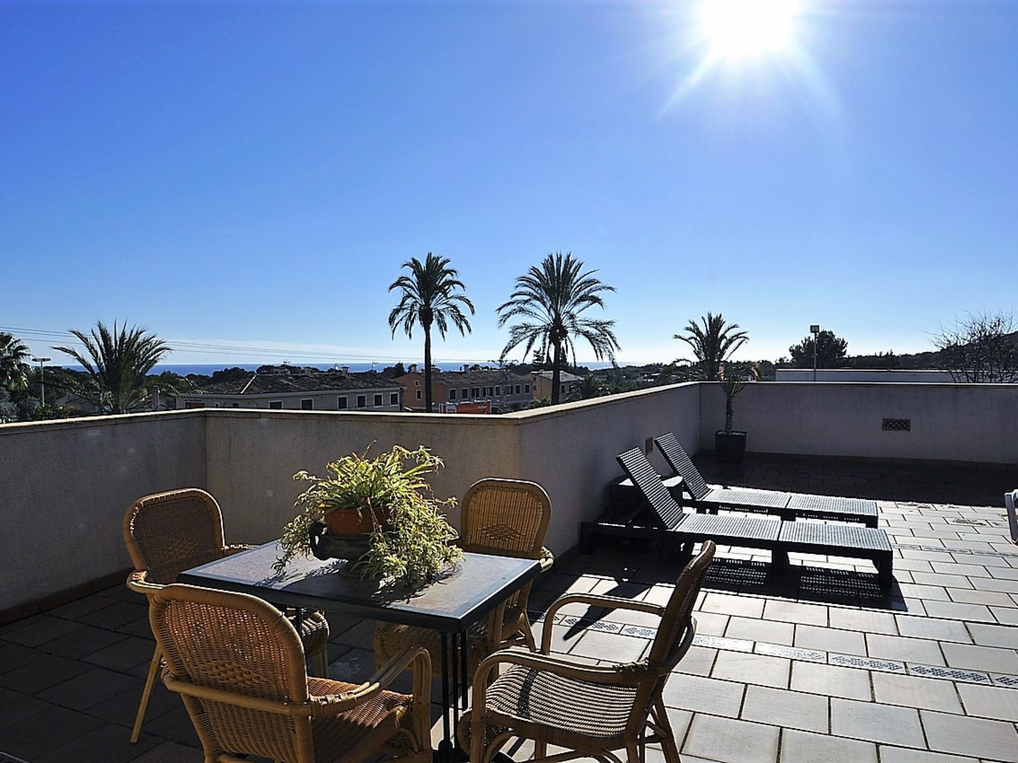 Photo of LAS COLUMNAS- Chalet al lado de la playa, wifi , piscina y bbq. Todos los publi