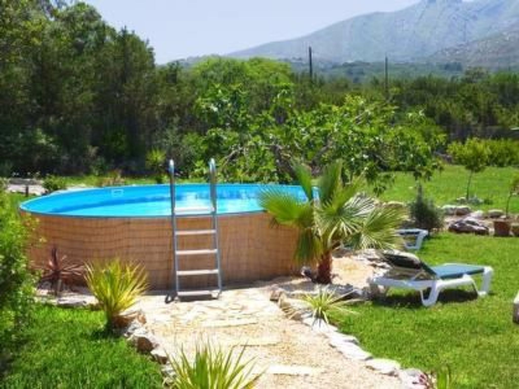 Mit Blick auf das Wasser-Buiten