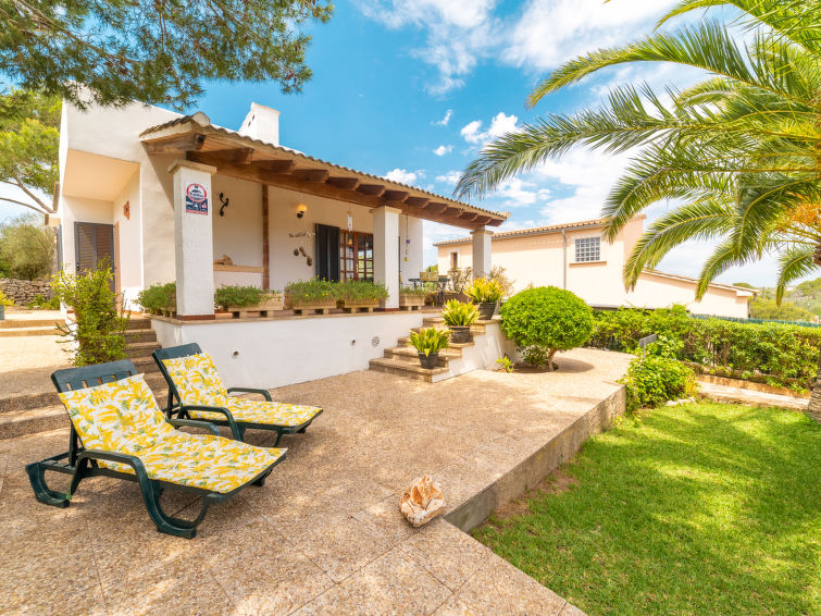 Search and Stay destination Cala Llombards, IB - Spain from AU$ 210. Ca Na Rosa