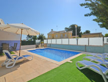 Sfeervol chalet met privézwembad op 400 meter van zee in Son Serra de Marina - thumbnail 5